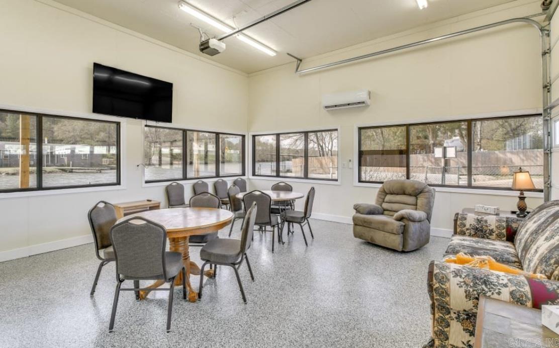 412 COMMERICAL DEVELOPMENT - Residential