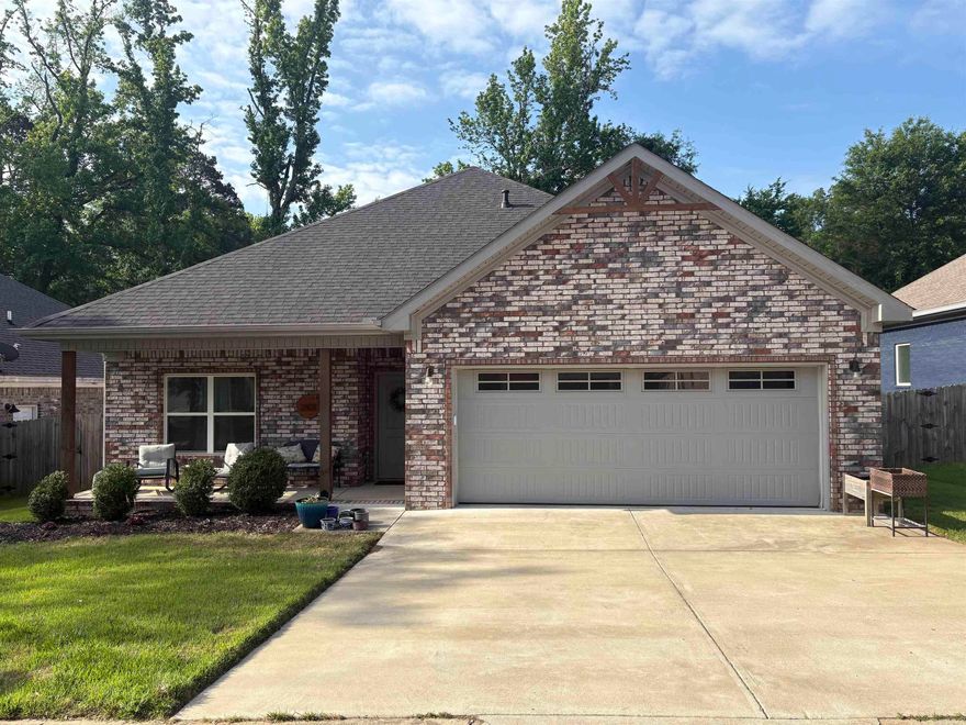 Welcome to 2801 Evonshire Drive, nestled in The Gardens Subdivision. This home offers comfort, functionality, and style! Newly built in 2020~ONE OWNER, 3 BR/2BA brick home boasting 1626 sq ft of beauty with an open concept that's spacious and inviting. Tons of detail include; vaulted beamed ceiling, crown molding, gleaming luxurious vinyl plank flooring, 9ft ceilings. Gather your family and friends around the gorgeous granite island in the kitchen, great for entertaining. Custom cabinets galore with pull-outs and soft close touches, tiled backsplash, gas range and more. Bathrooms are impressive with granite counters  and tiled showers that scream luxury and class. Perfect size porch off the back to relax and enjoy your morning coffee. THIS ONE WON'T LAST LONG! CALL TODAY!