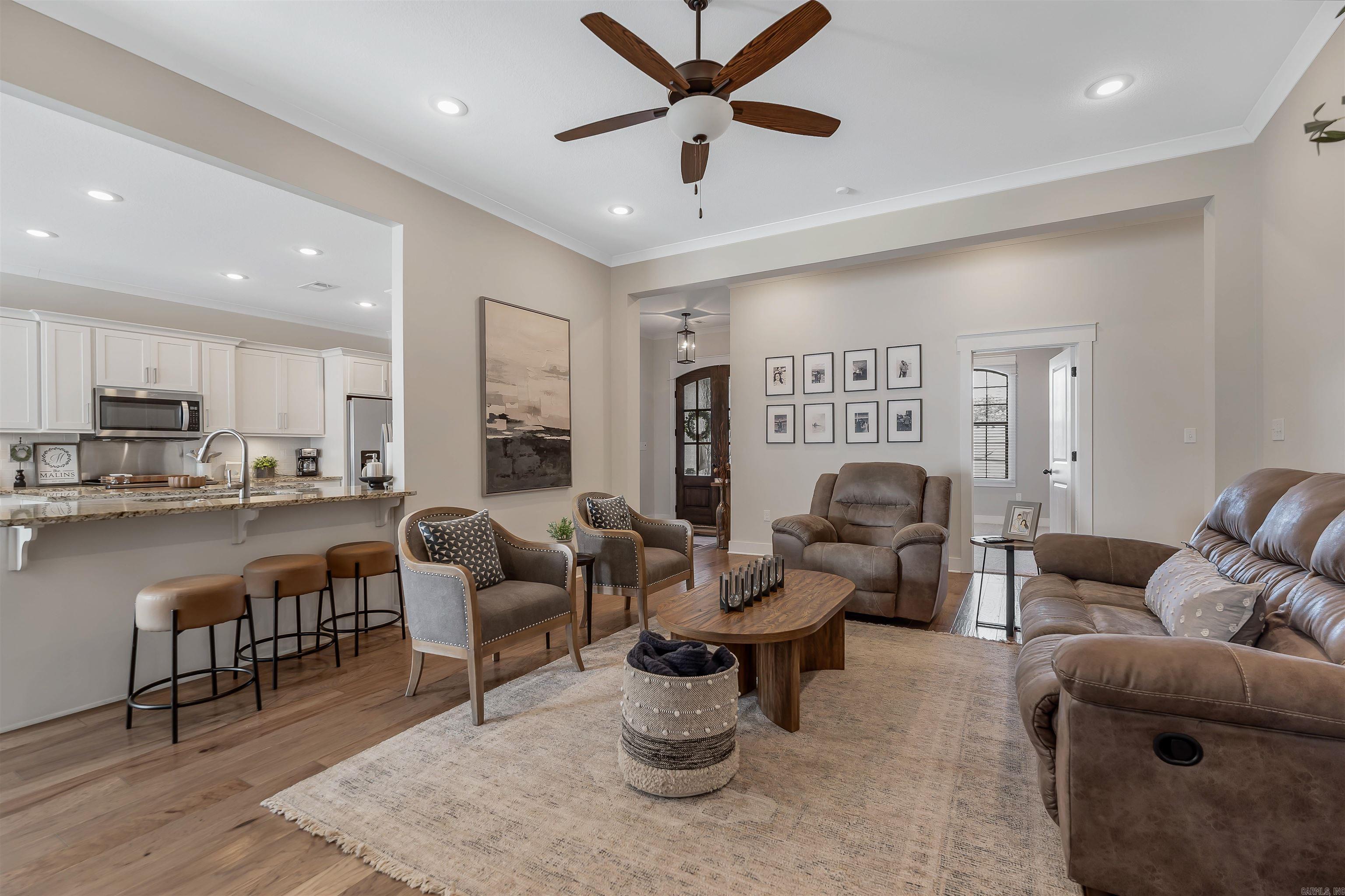 VALLEY VIEW MANOR - Residential