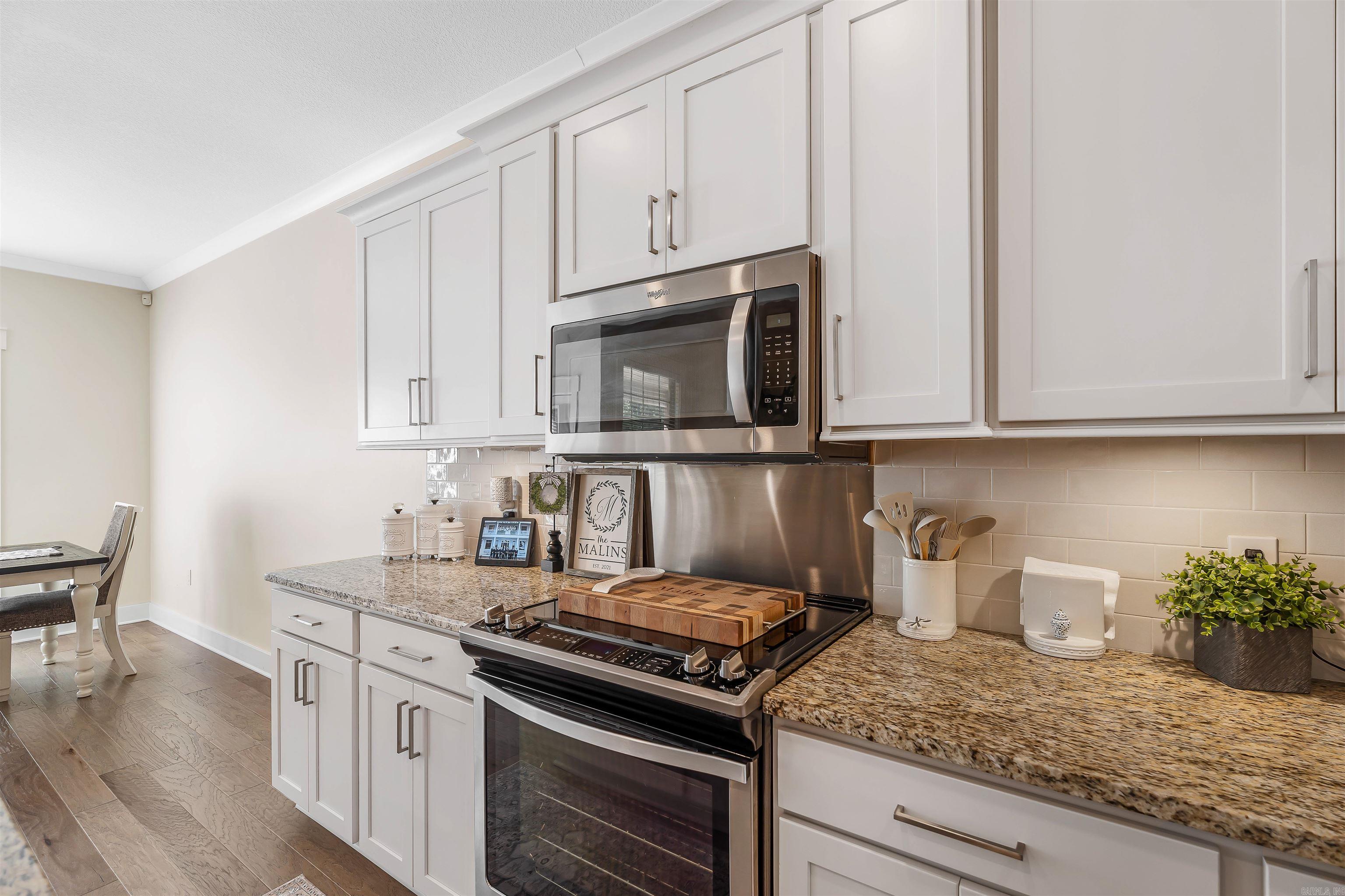 VALLEY VIEW MANOR - Residential