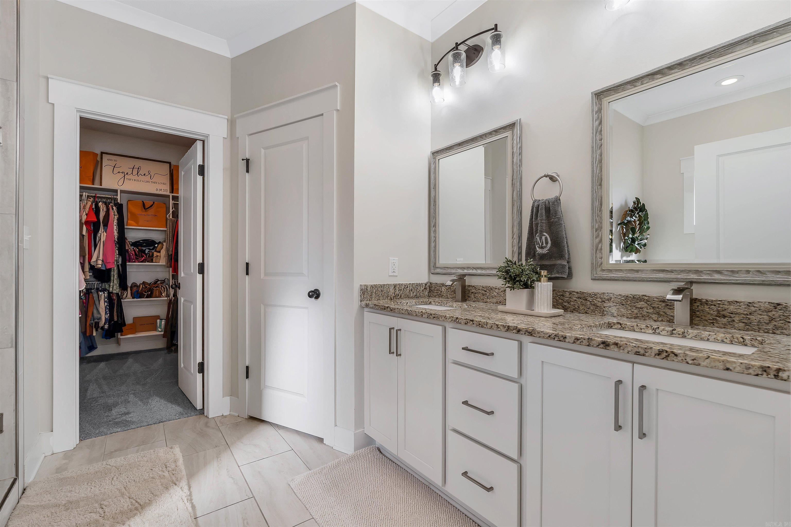 VALLEY VIEW MANOR - Residential