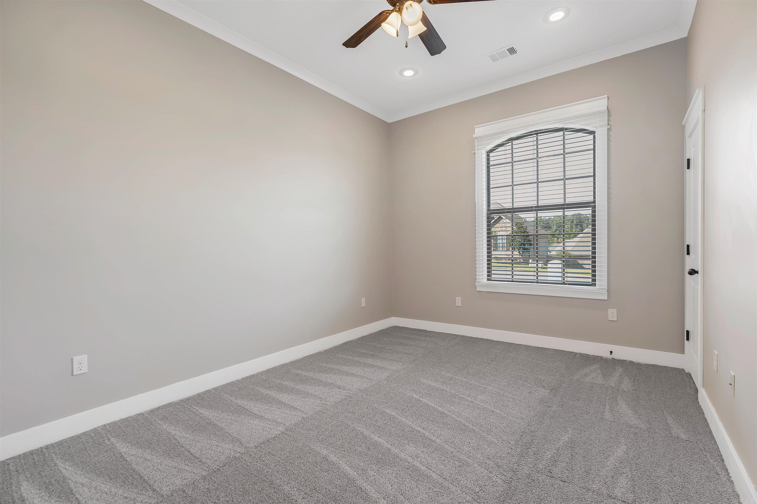 VALLEY VIEW MANOR - Residential