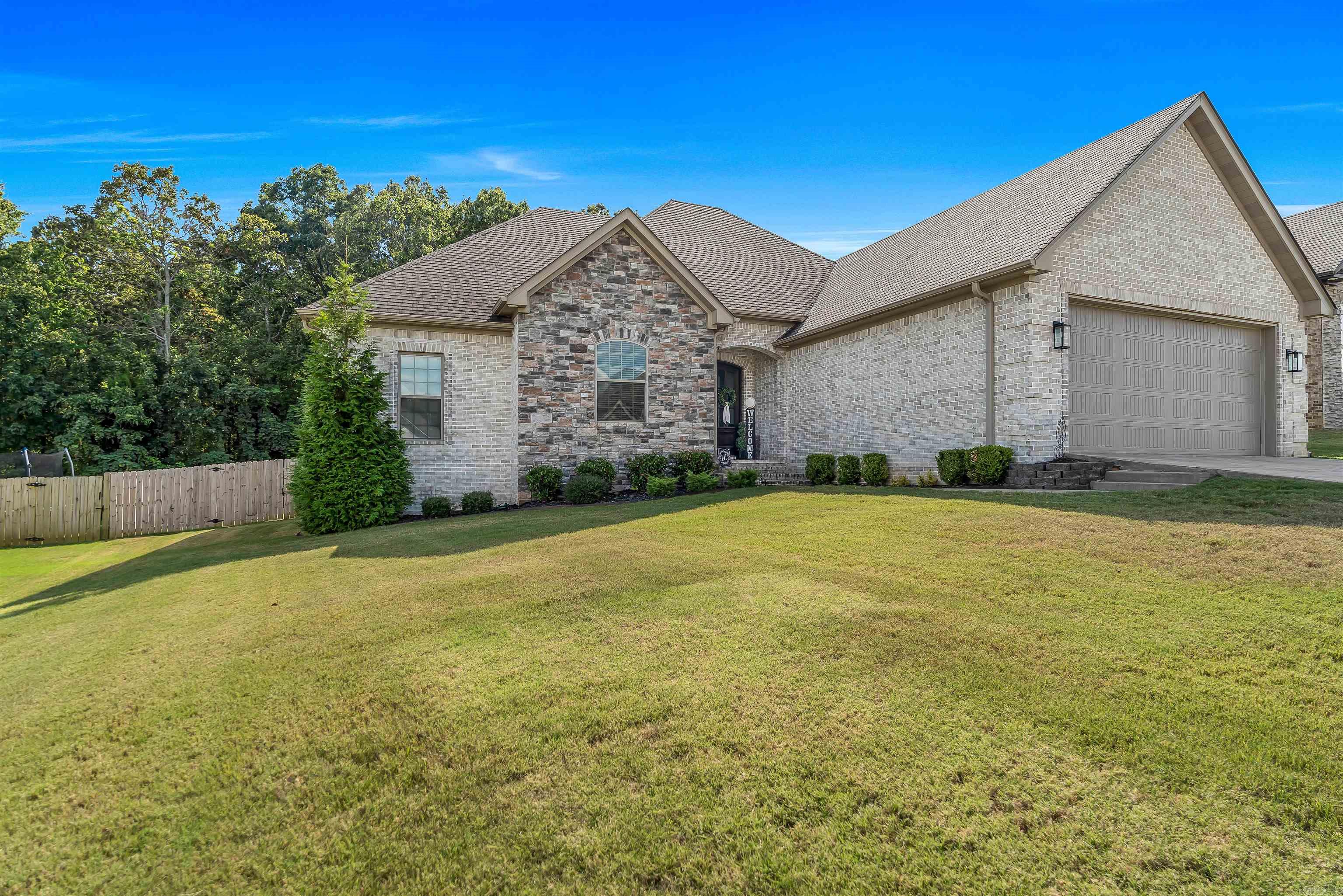 VALLEY VIEW MANOR - Residential