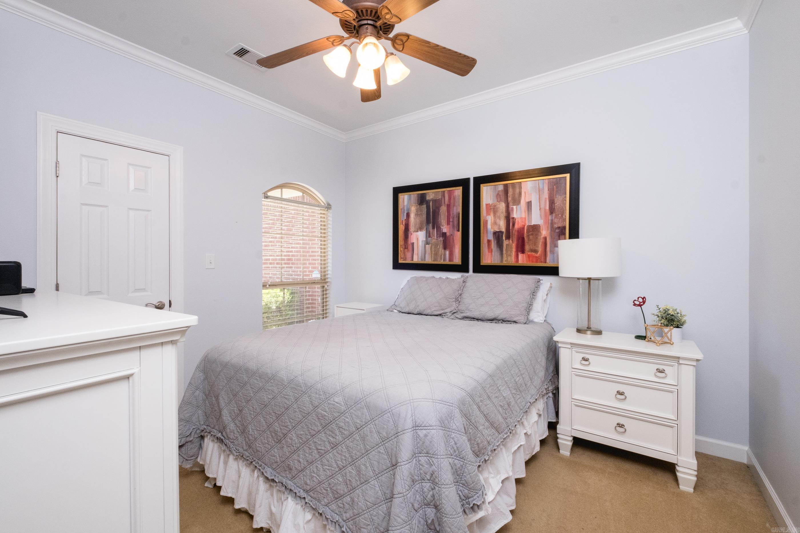 OAKBROOKE - Residential