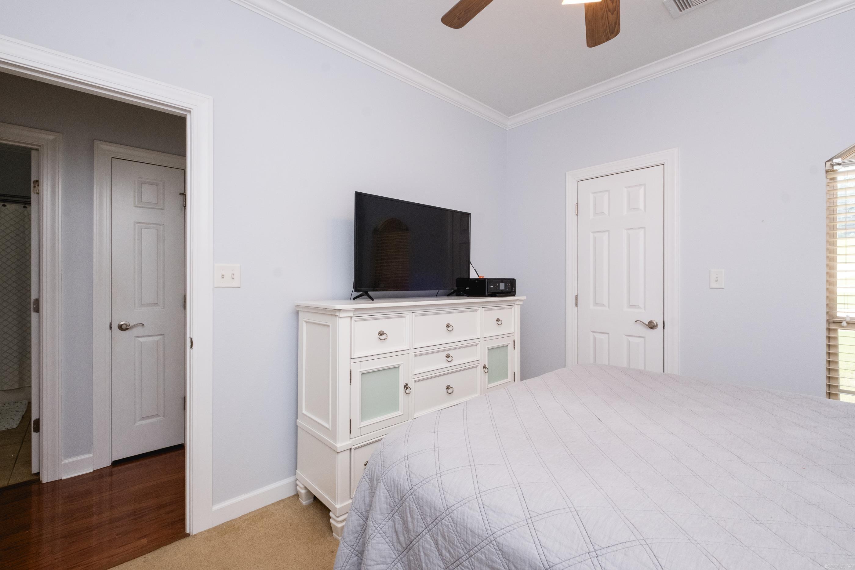 OAKBROOKE - Residential