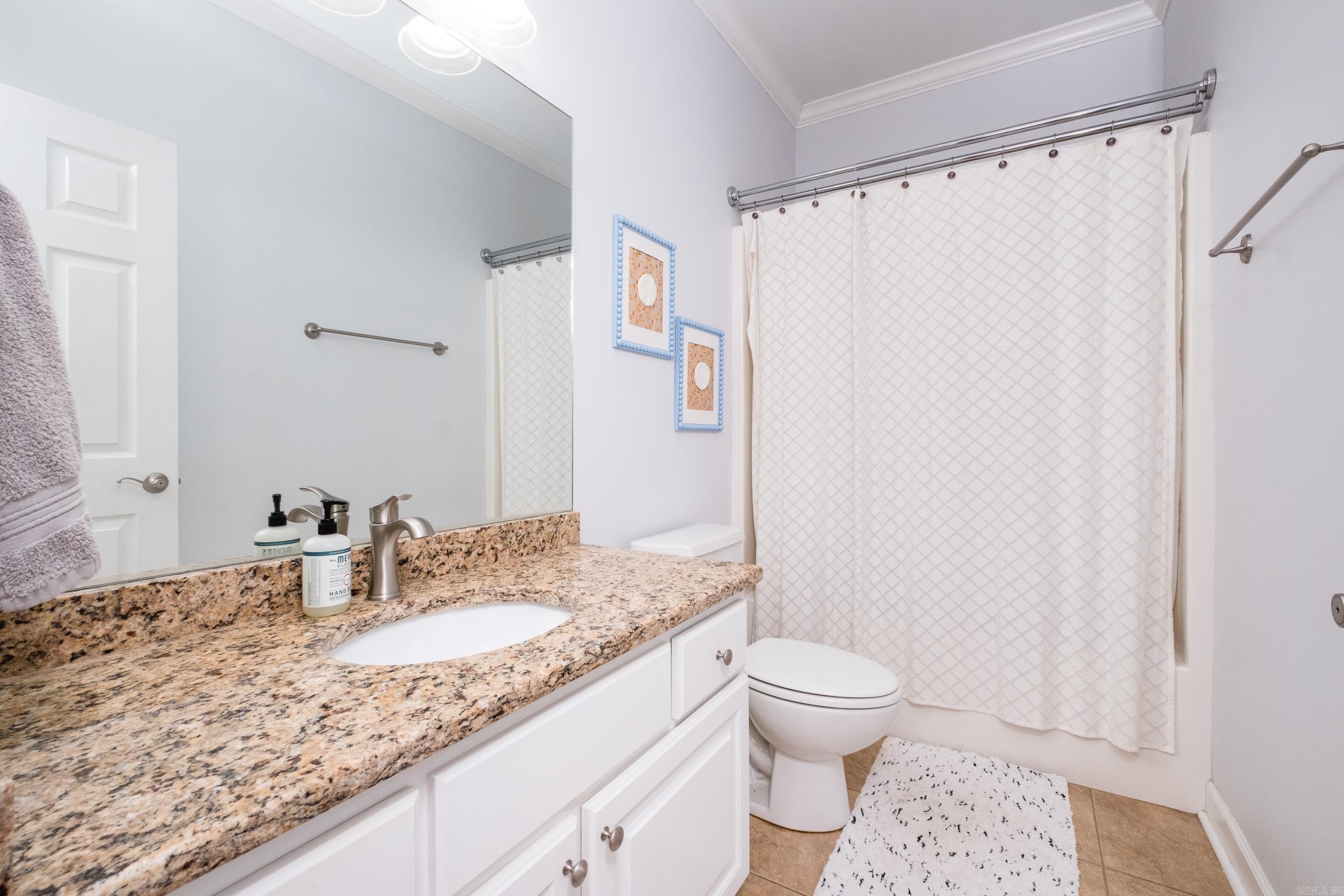 OAKBROOKE - Residential