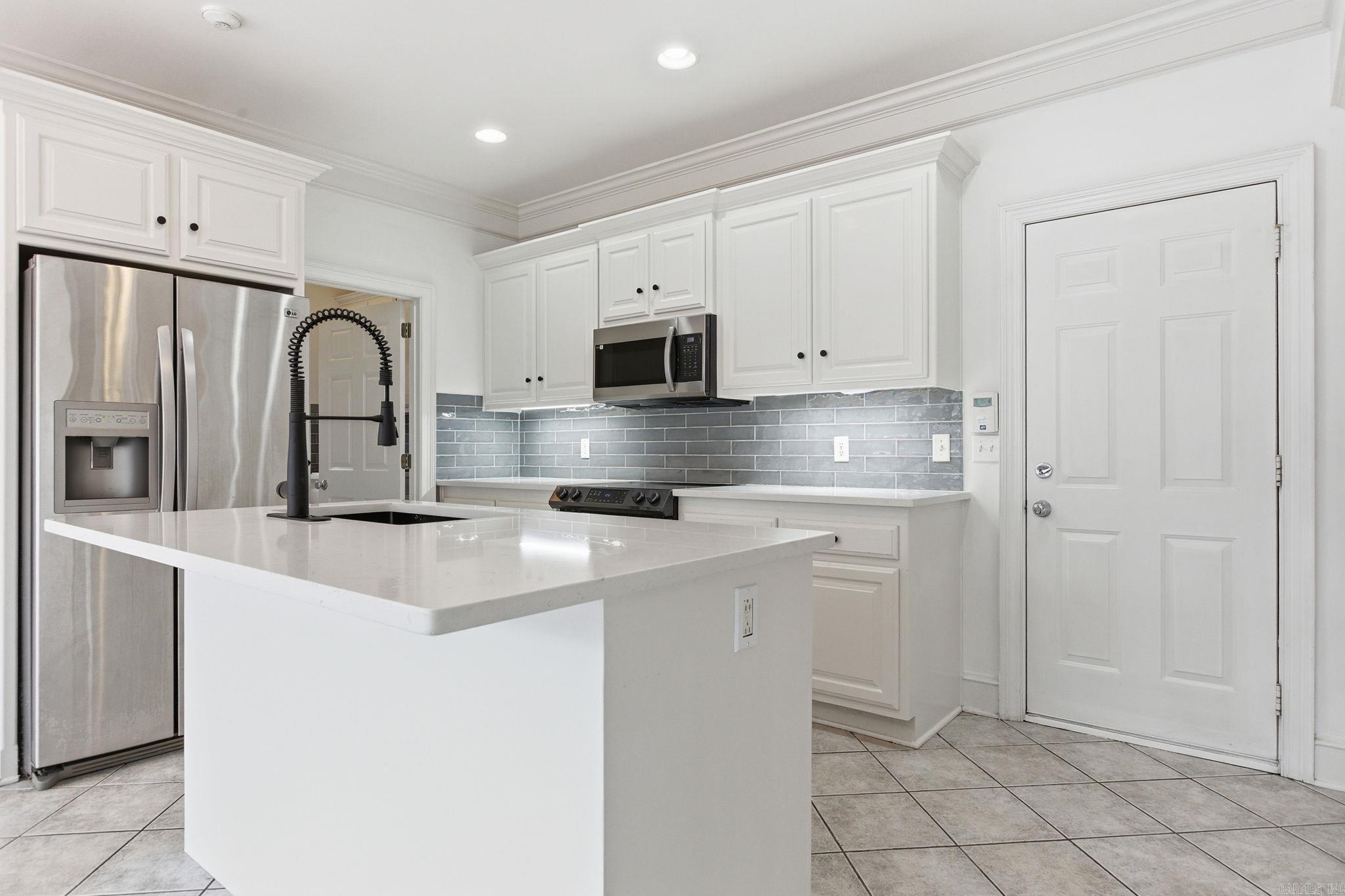 THE VILLAGES OF WELLINGTON - Residential