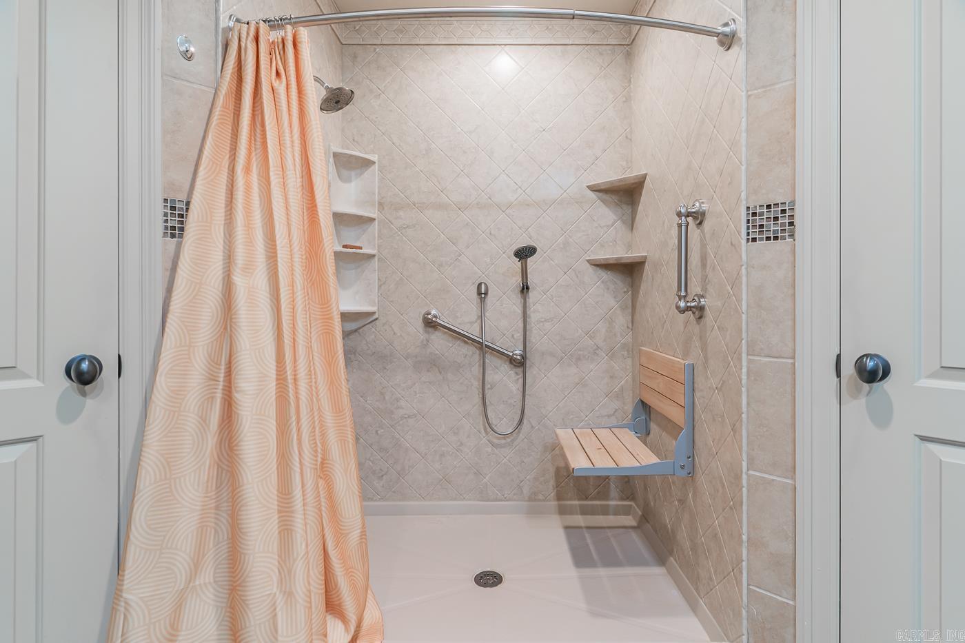 CRAFTSBURY VILLAGE - Residential