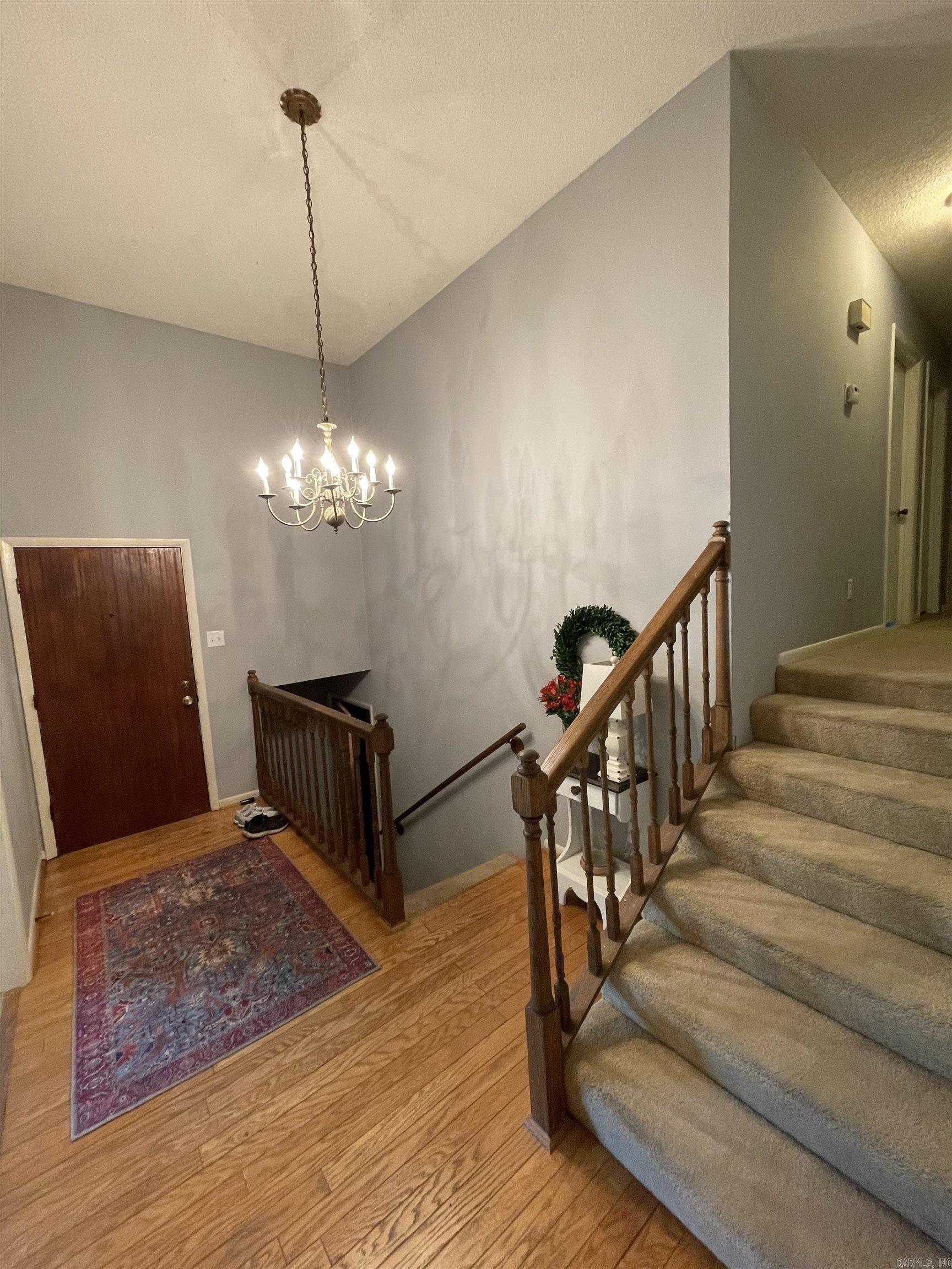 Great 3BD home in WLR. Showings are by appointment only with the current tenant. This property is managed by Hoffman Team so beware of scammers - we will never ask you to Cashapp us money. The lease for this property is for 18 months to 2 years with a 3% increase after the first year. Income must be 3x the amount of rent. Deposit, first monthās rent, and the $50 administration fee due before move in. This property does not accept section 8.