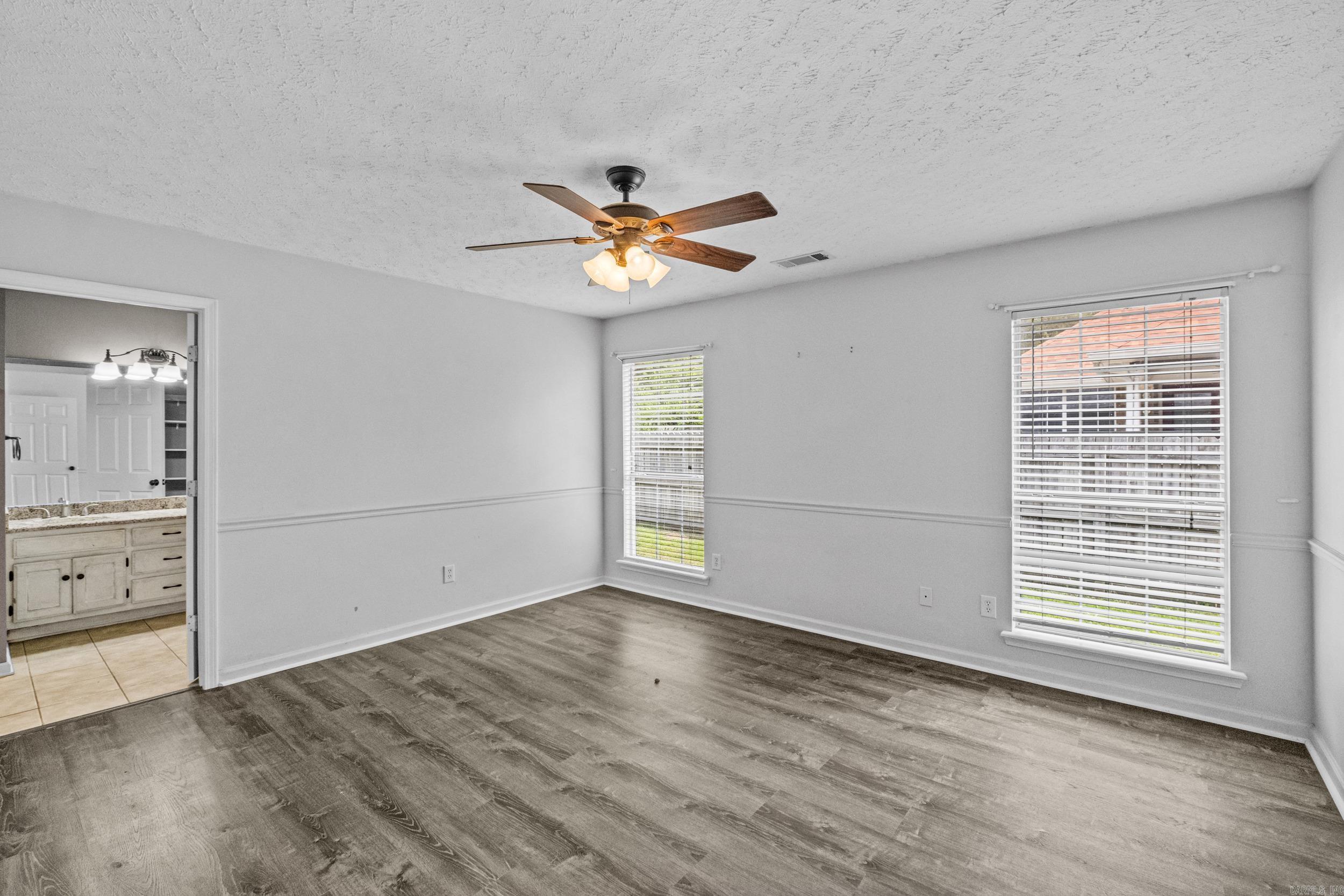 ROBINWOOD - Residential