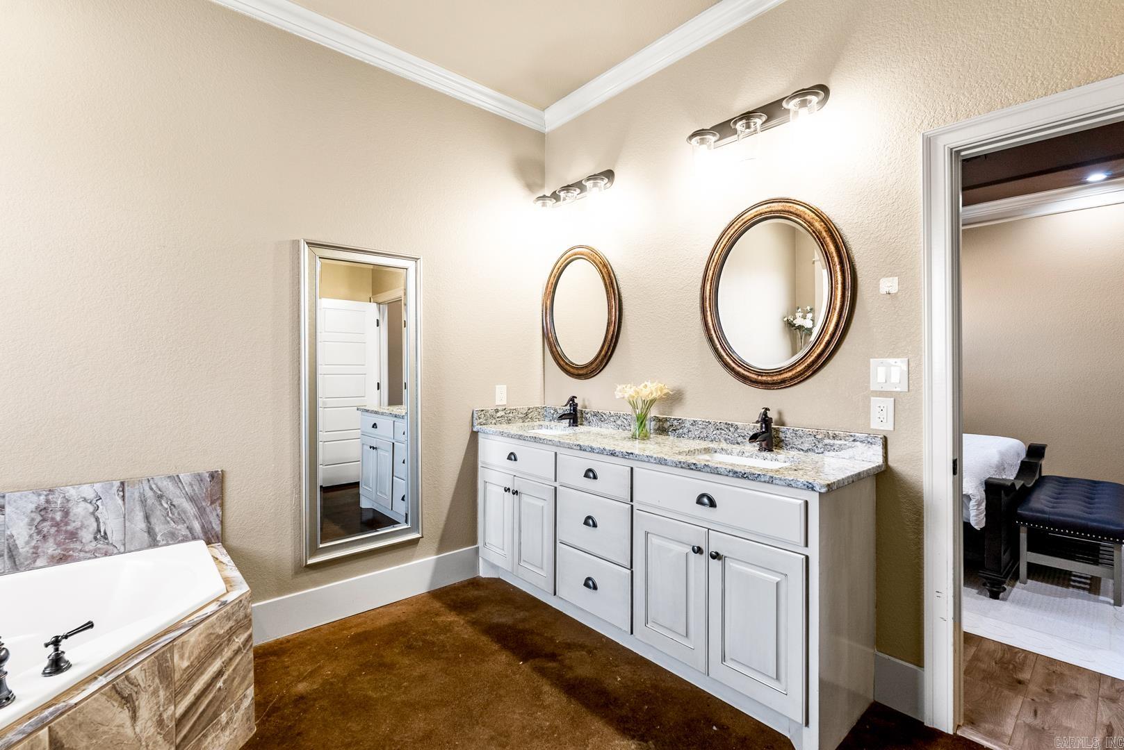 CHAPEL CREEK - Residential