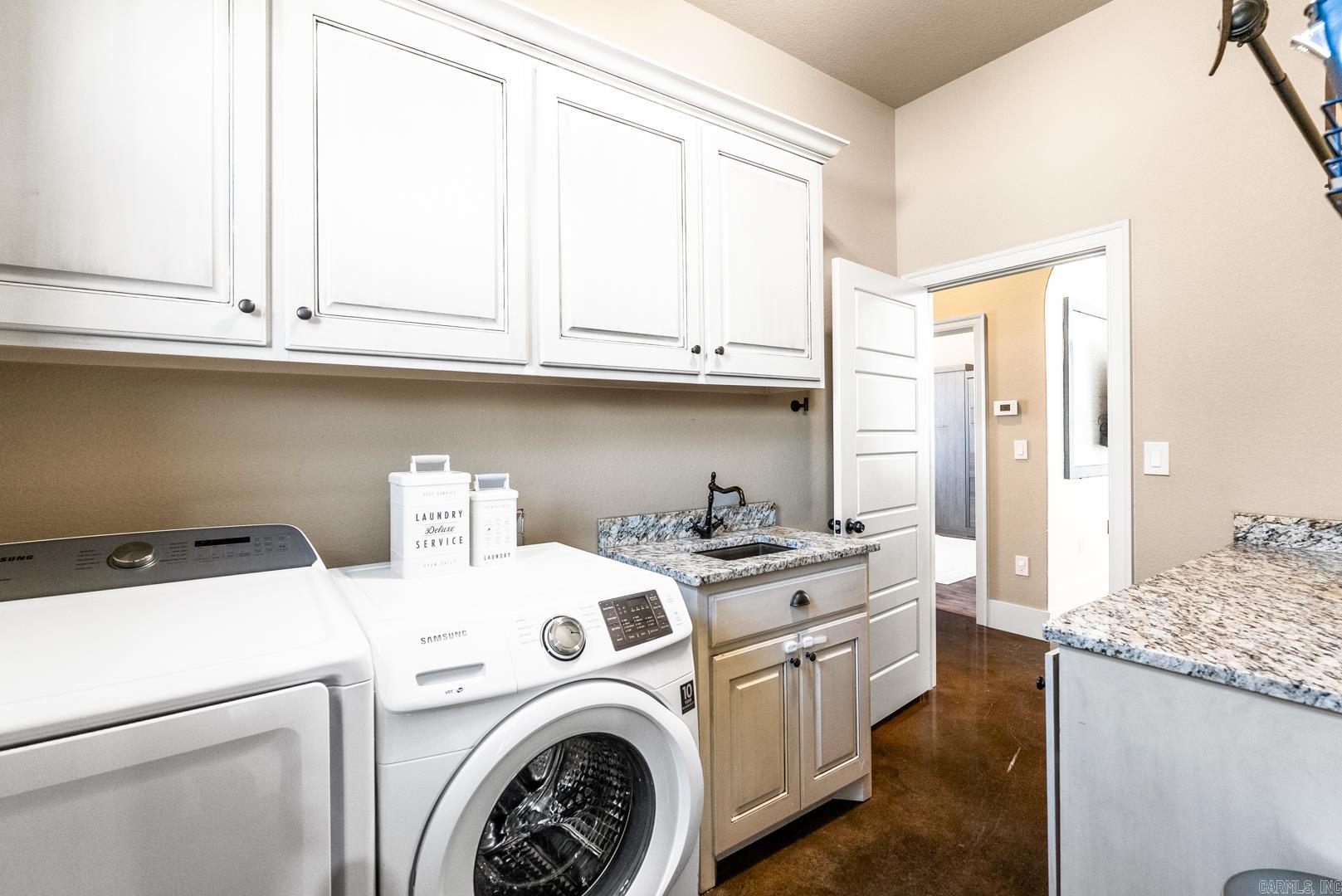 CHAPEL CREEK - Residential