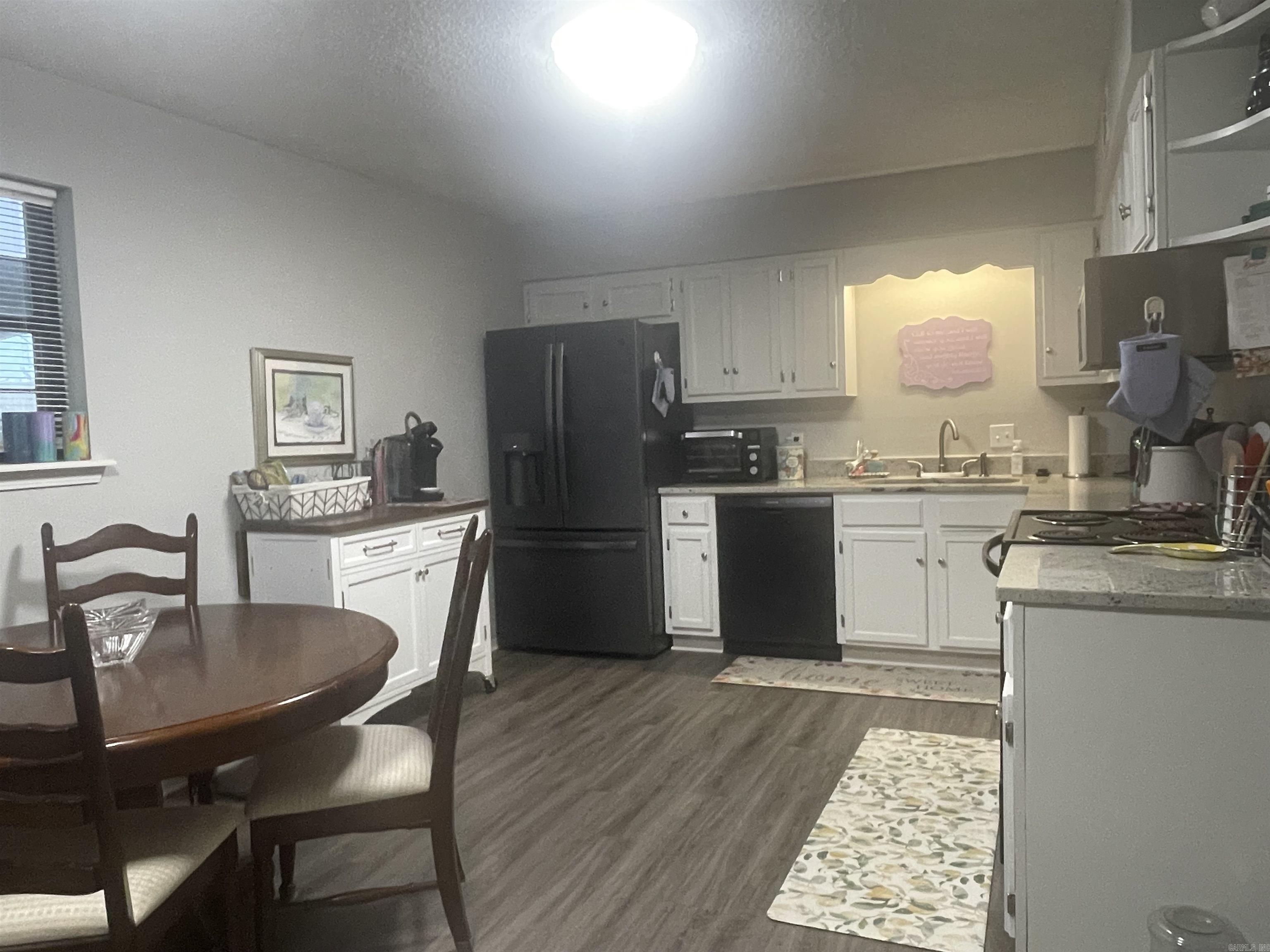 SPRINGHILL MANOR WEST - Residential