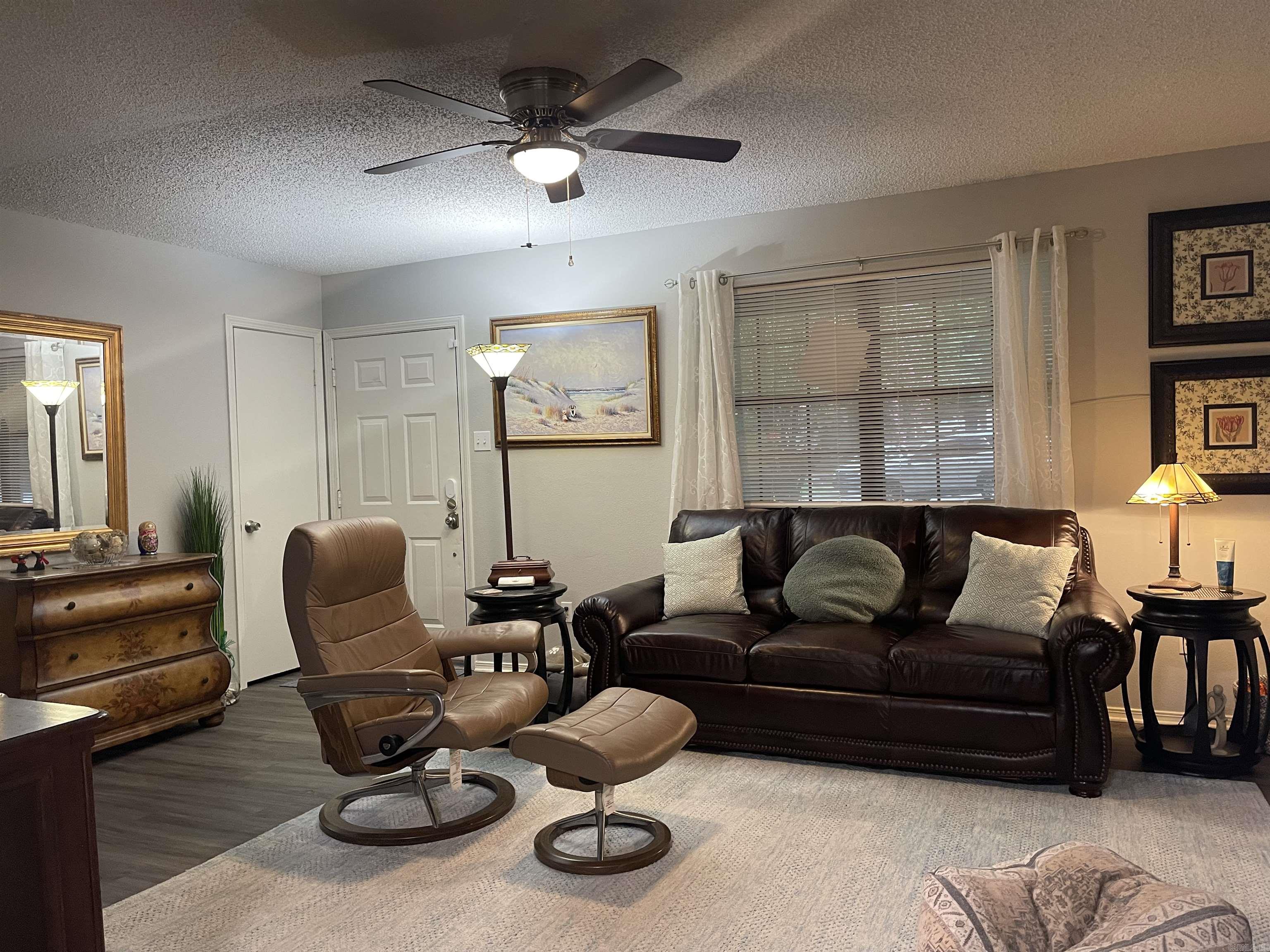 SPRINGHILL MANOR WEST - Residential