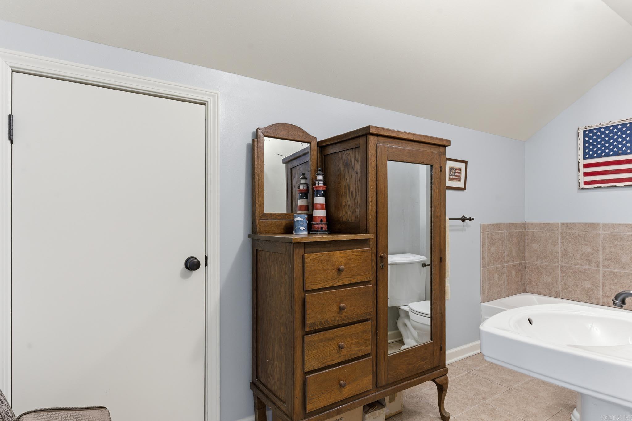 BERRY MOUNTAIN ESTATES - Residential