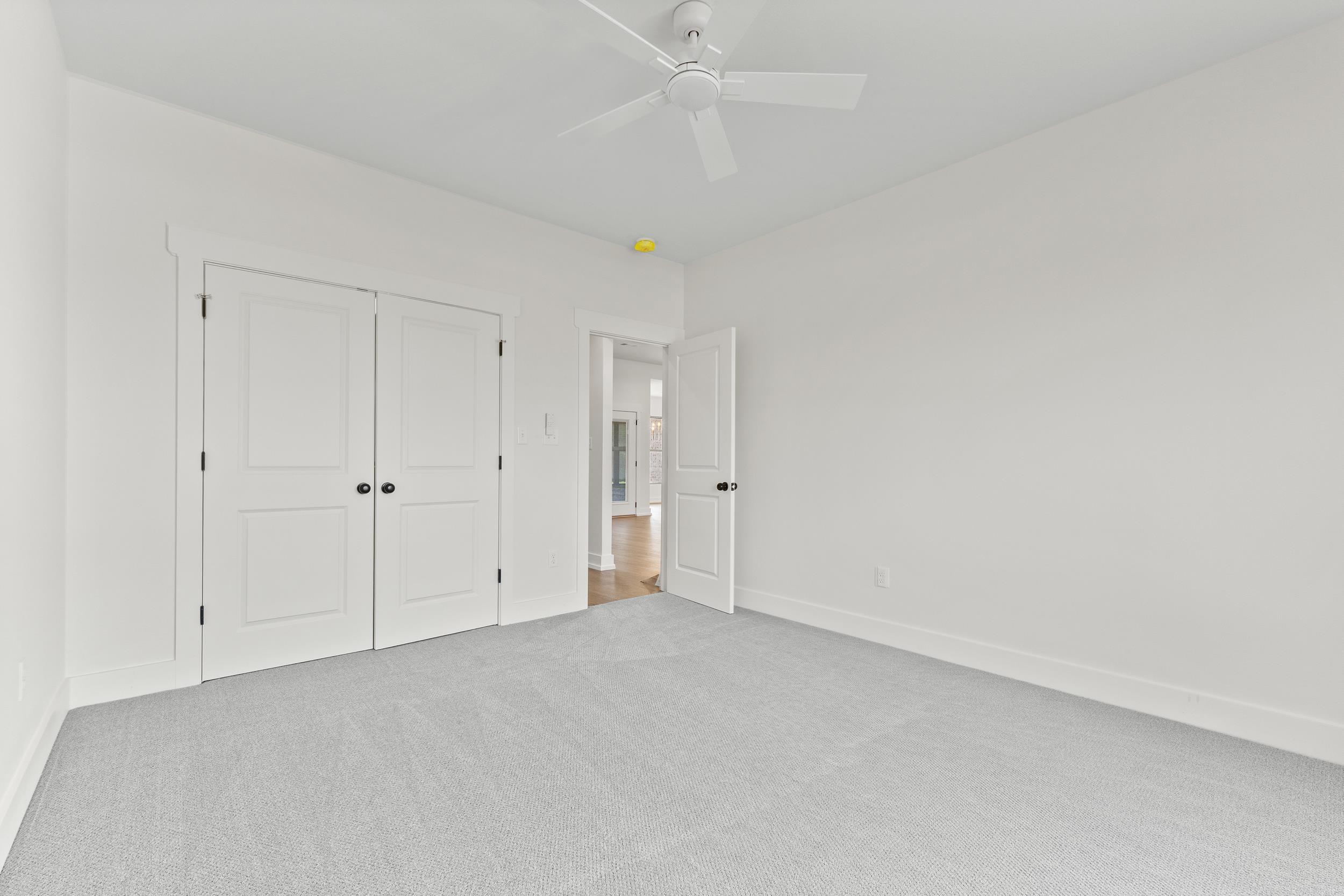 EAST MEADOW - Residential