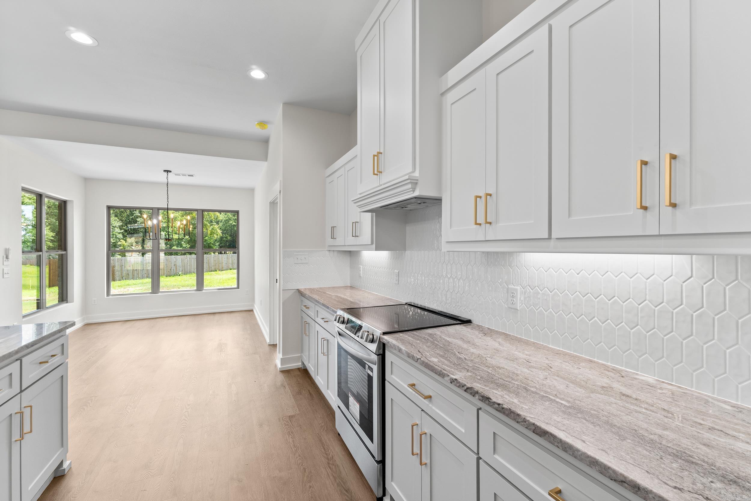 EAST MEADOW - Residential