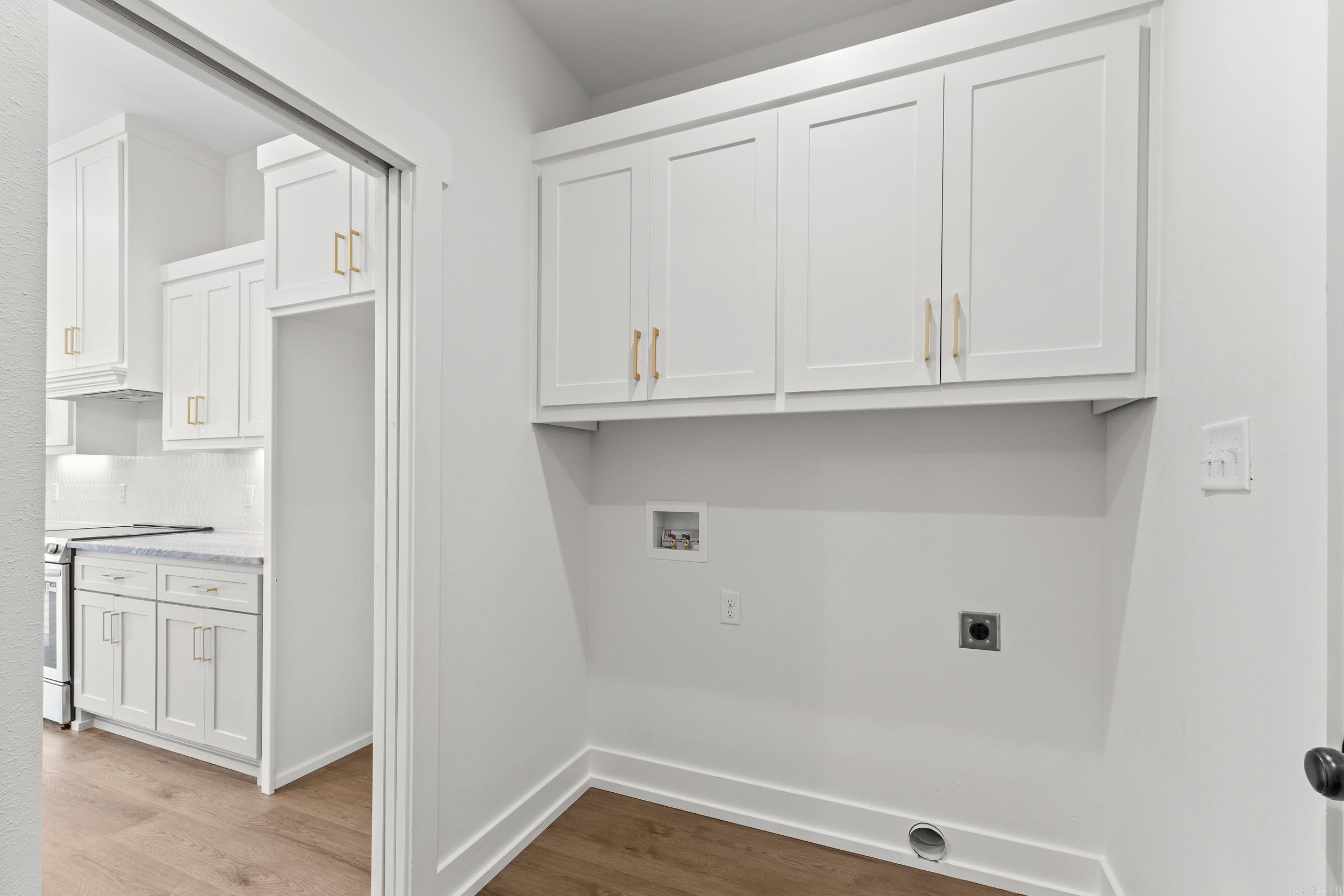 EAST MEADOW - Residential