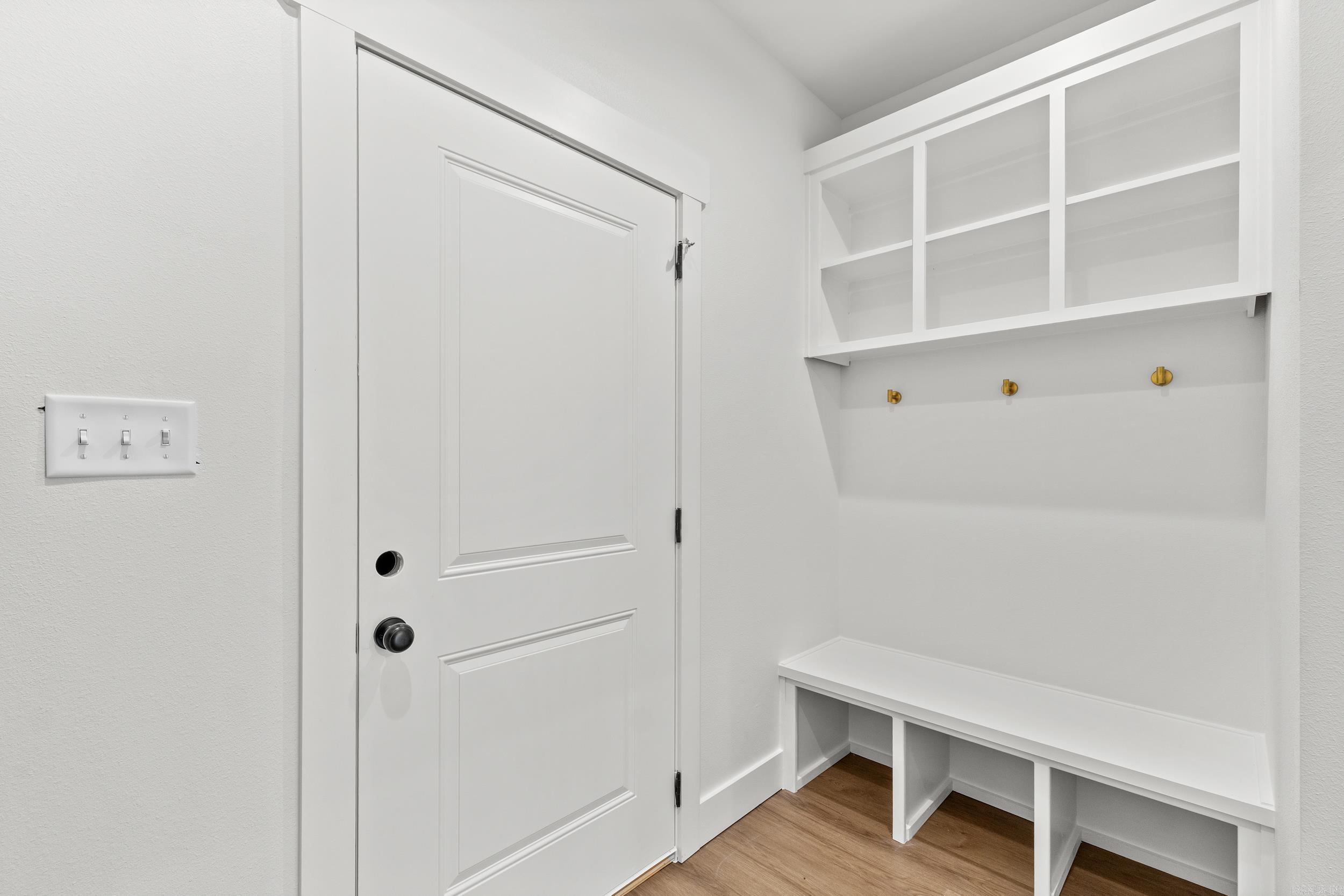 EAST MEADOW - Residential