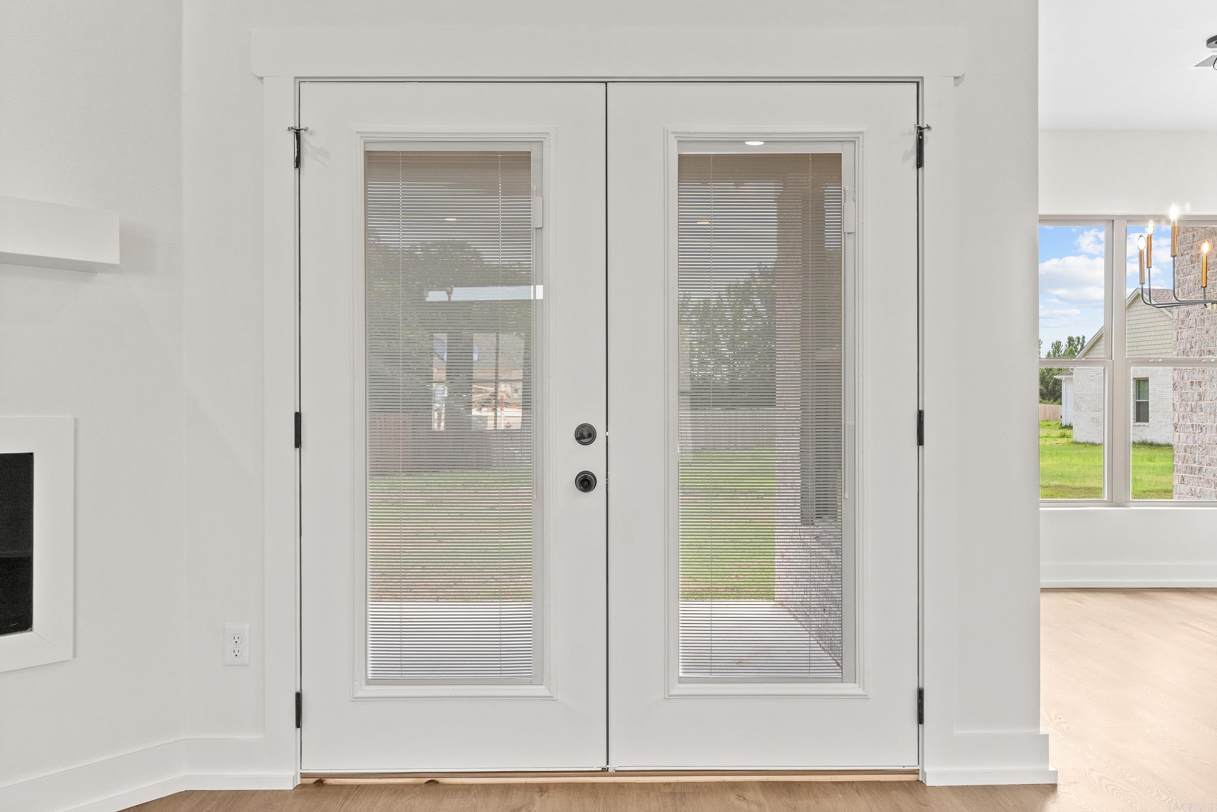 EAST MEADOW - Residential