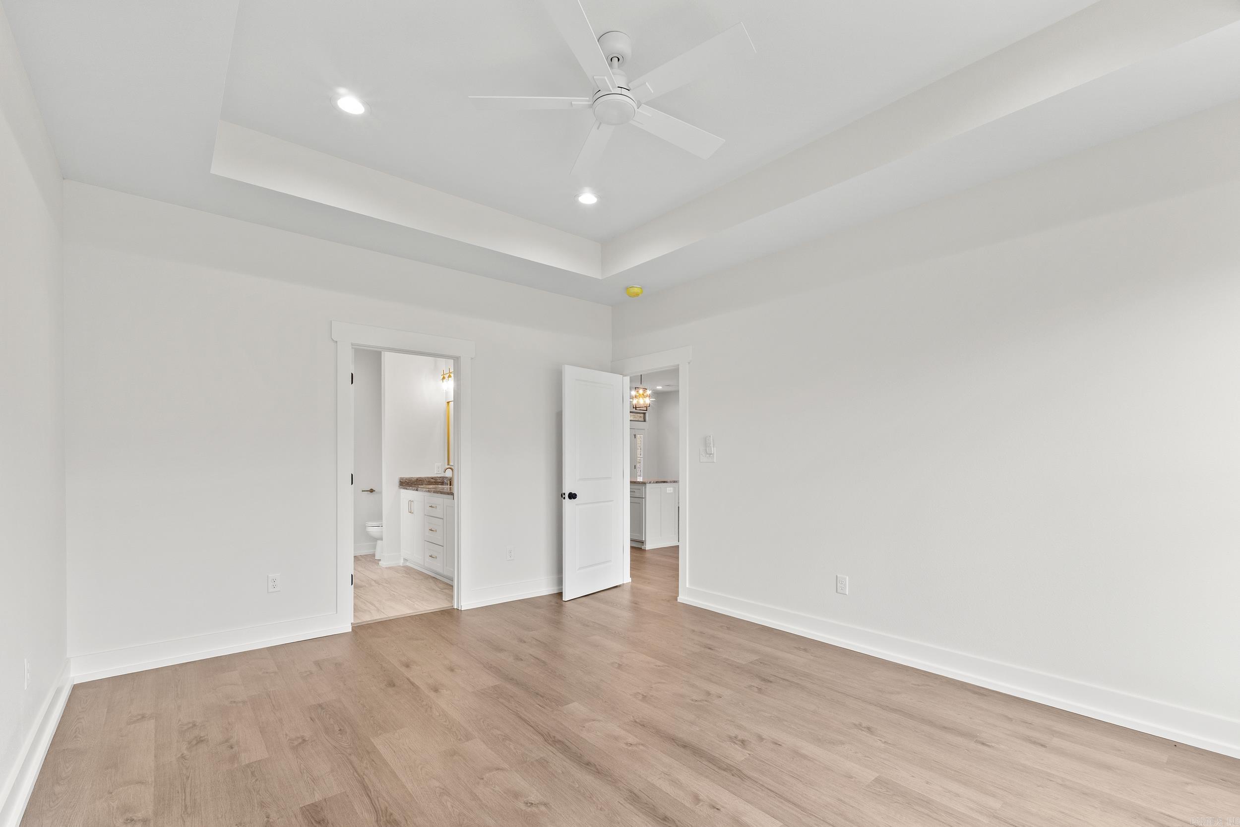 EAST MEADOW - Residential