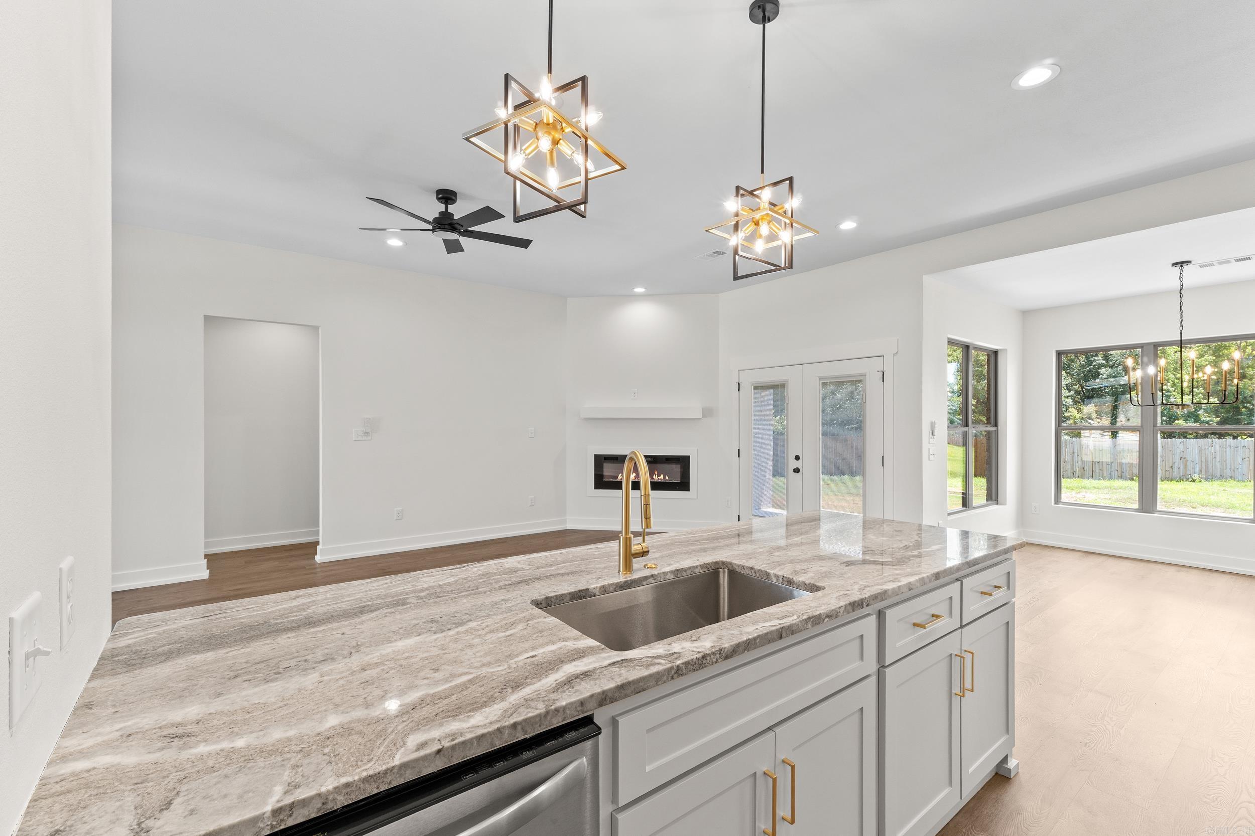 EAST MEADOW - Residential