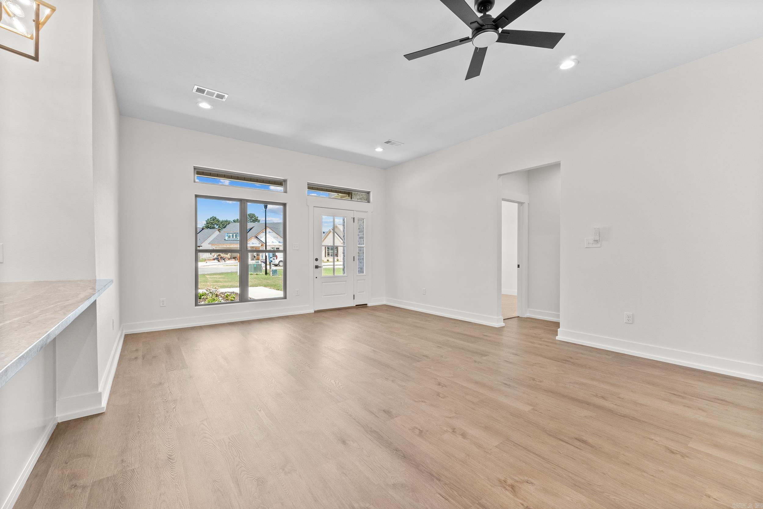 EAST MEADOW - Residential