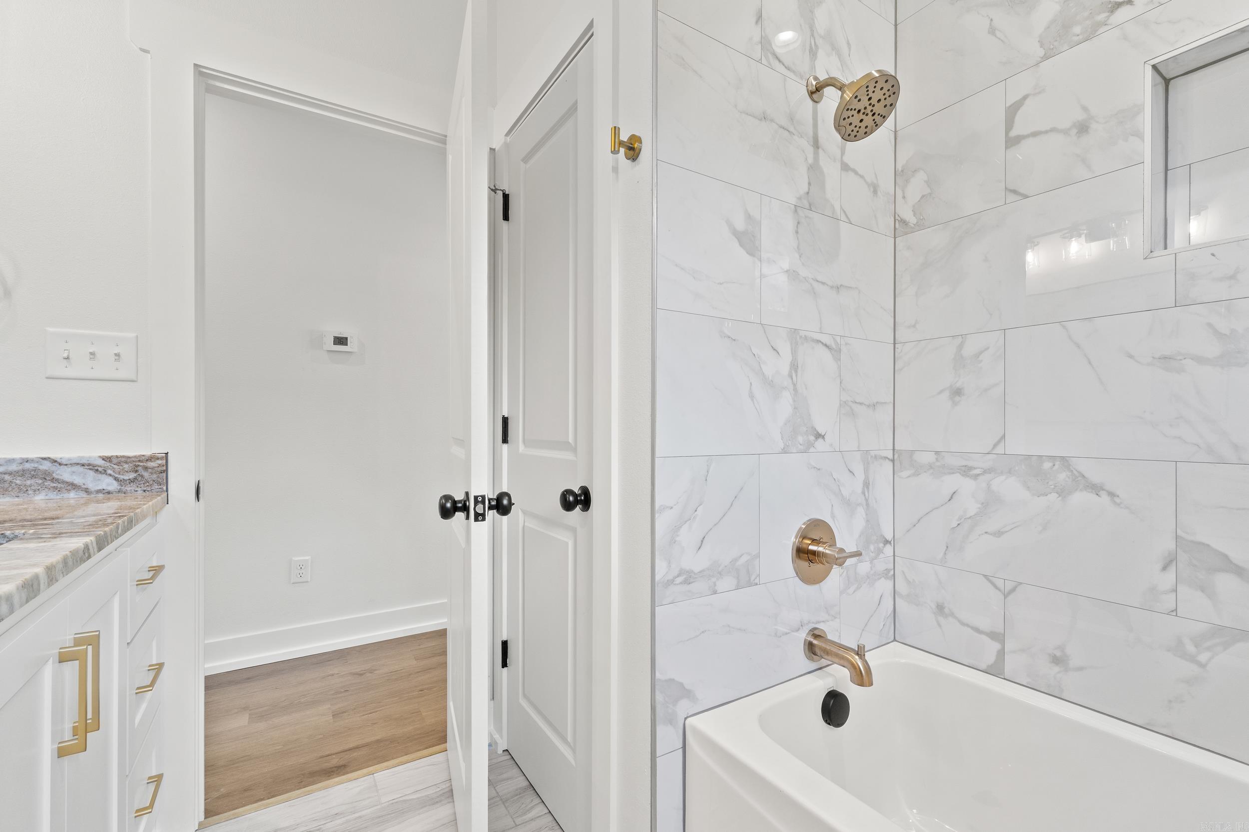 EAST MEADOW - Residential