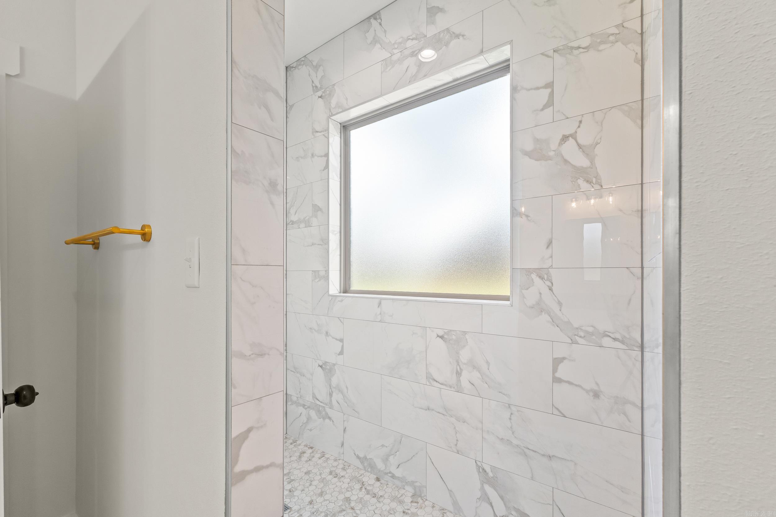 EAST MEADOW - Residential