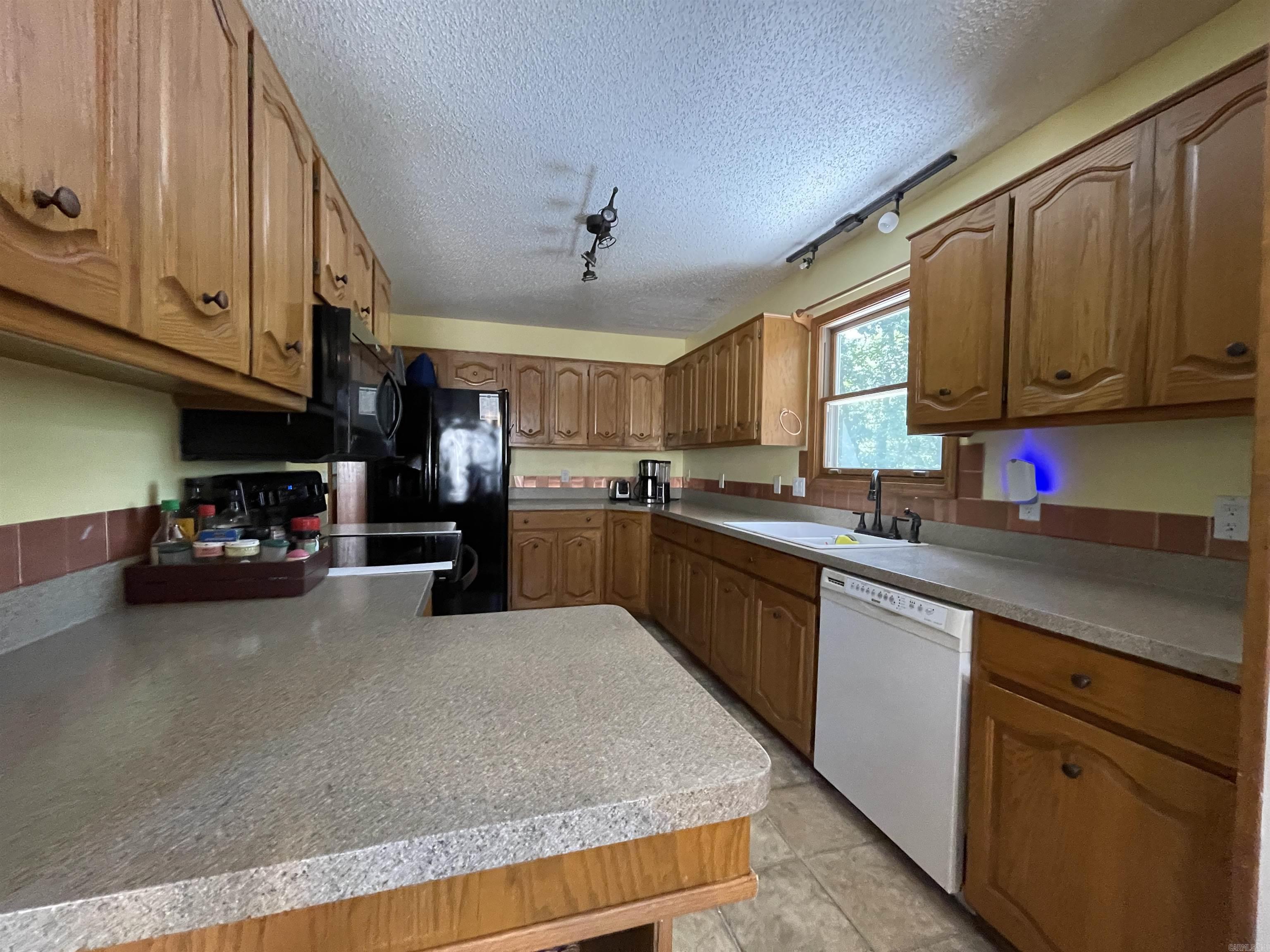 ALARCON - Residential