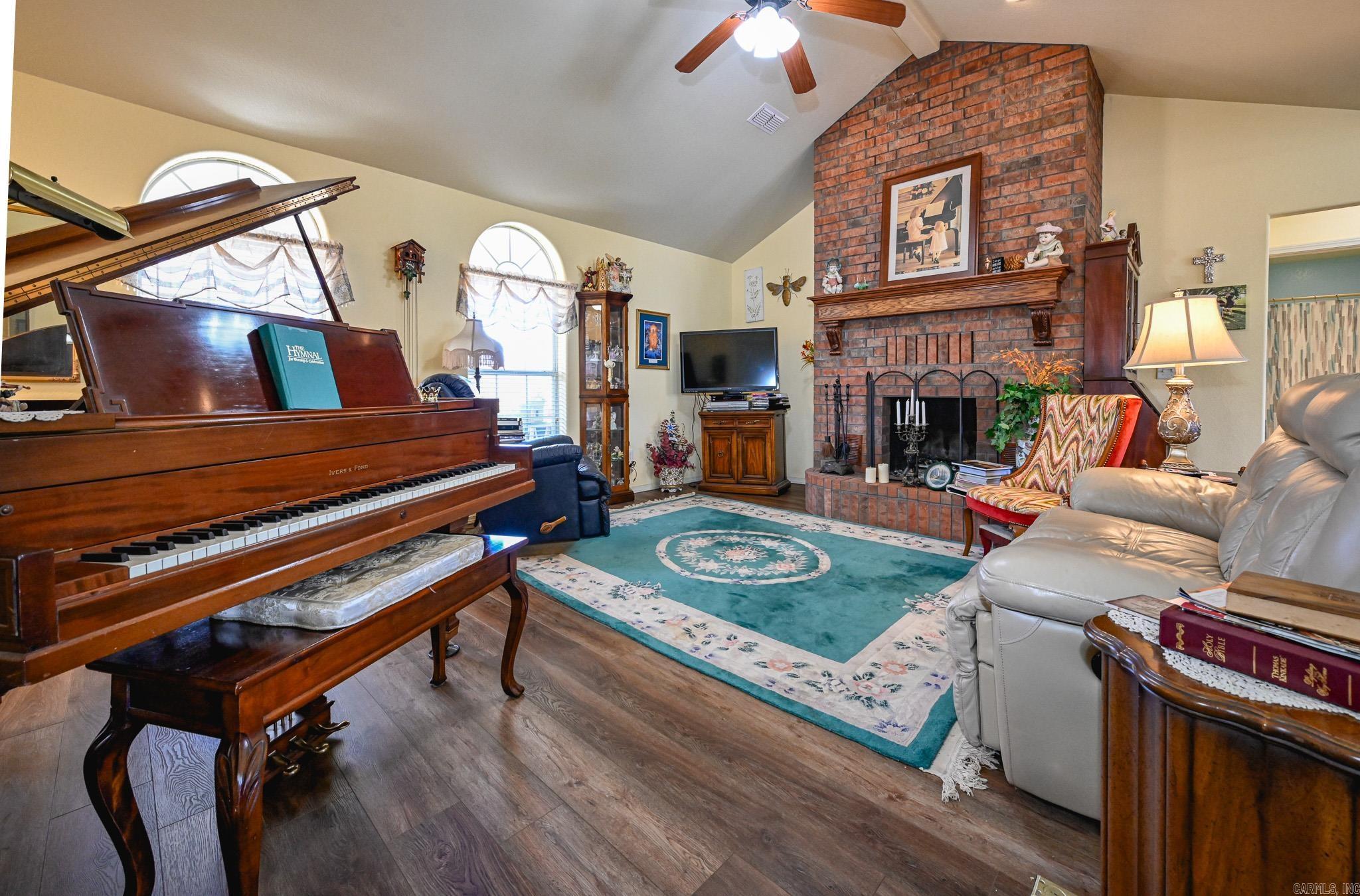 VALLEY RANCH - Residential