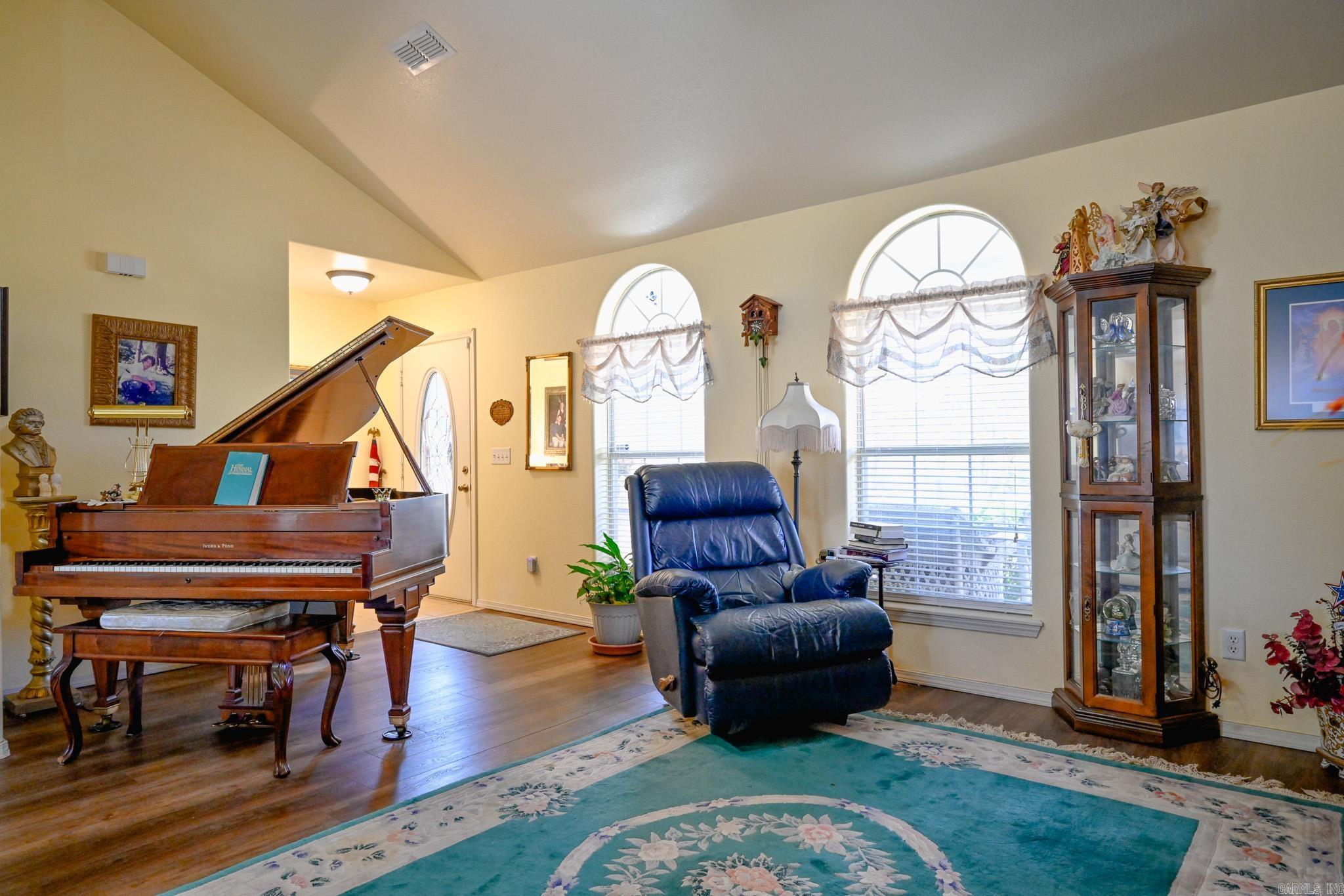 VALLEY RANCH - Residential