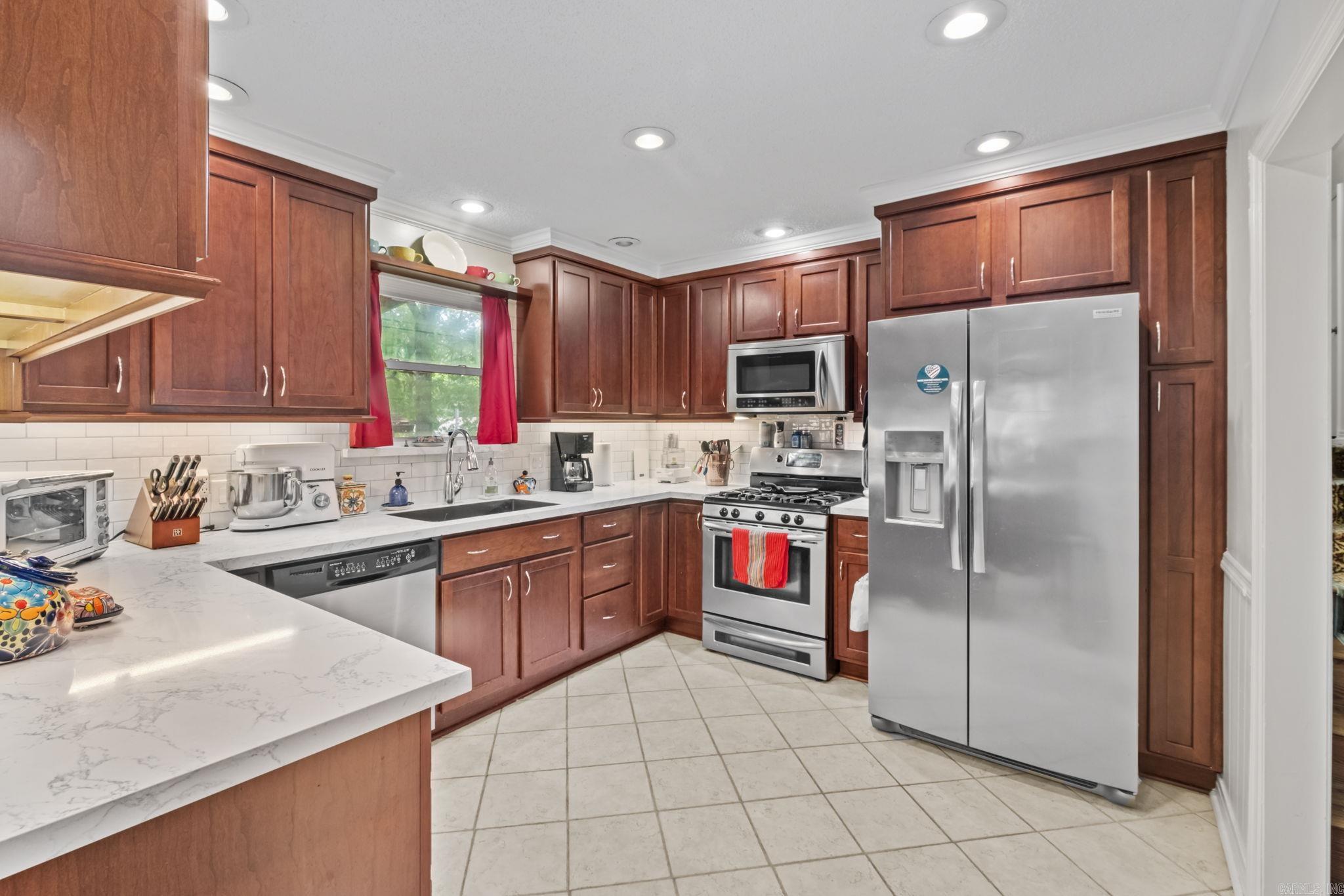 GREEN HILLS - Residential