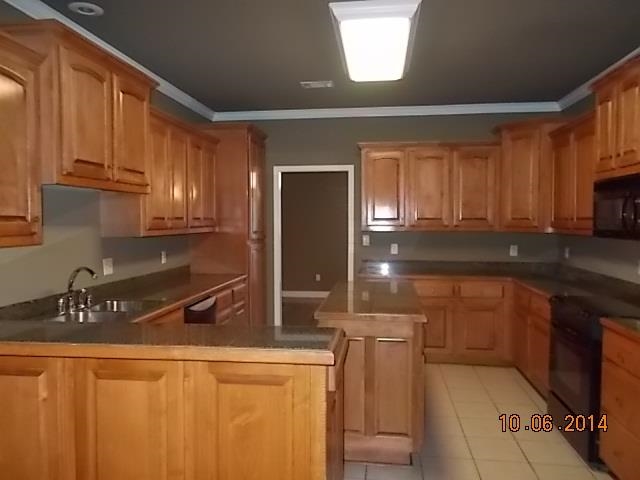 LONGHILLS VILLAGE - Residential