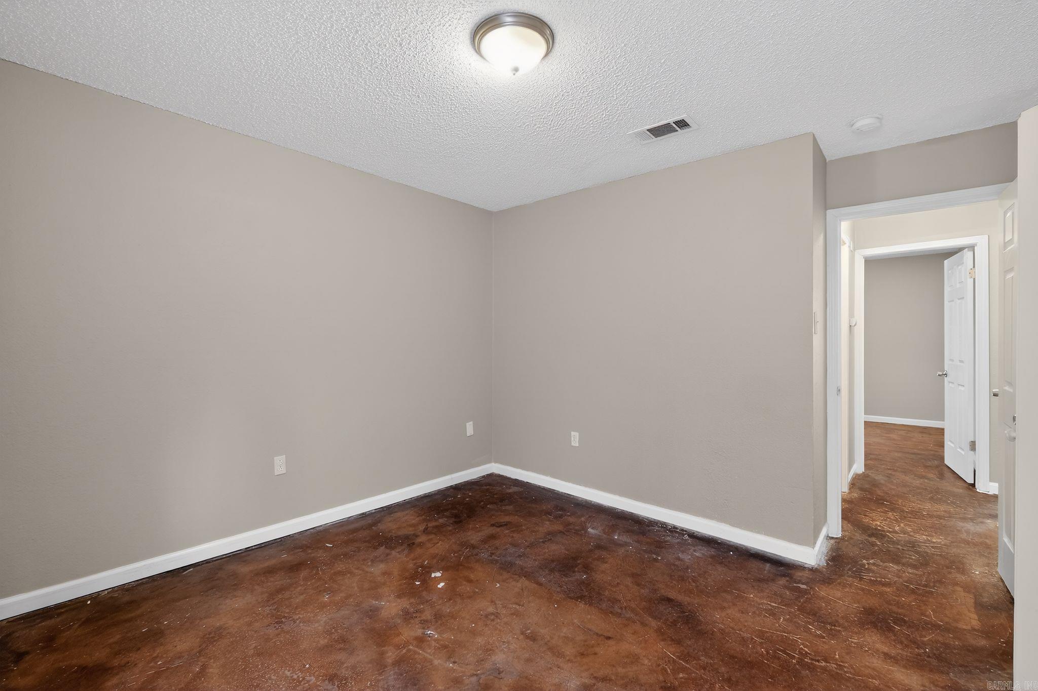 BARROW JOHN - Residential