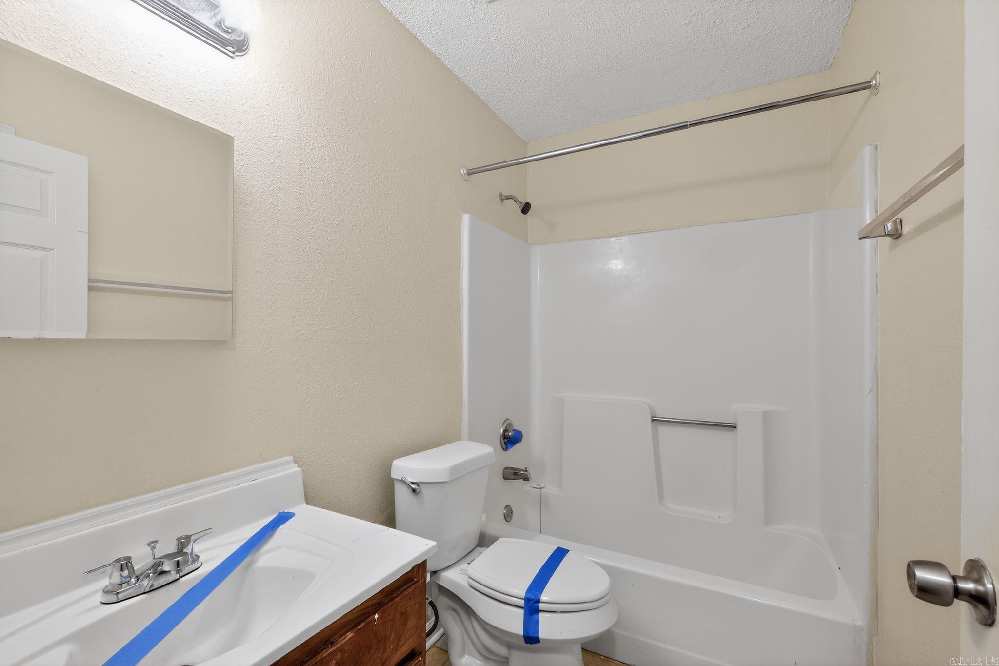 BARROW JOHN - Residential