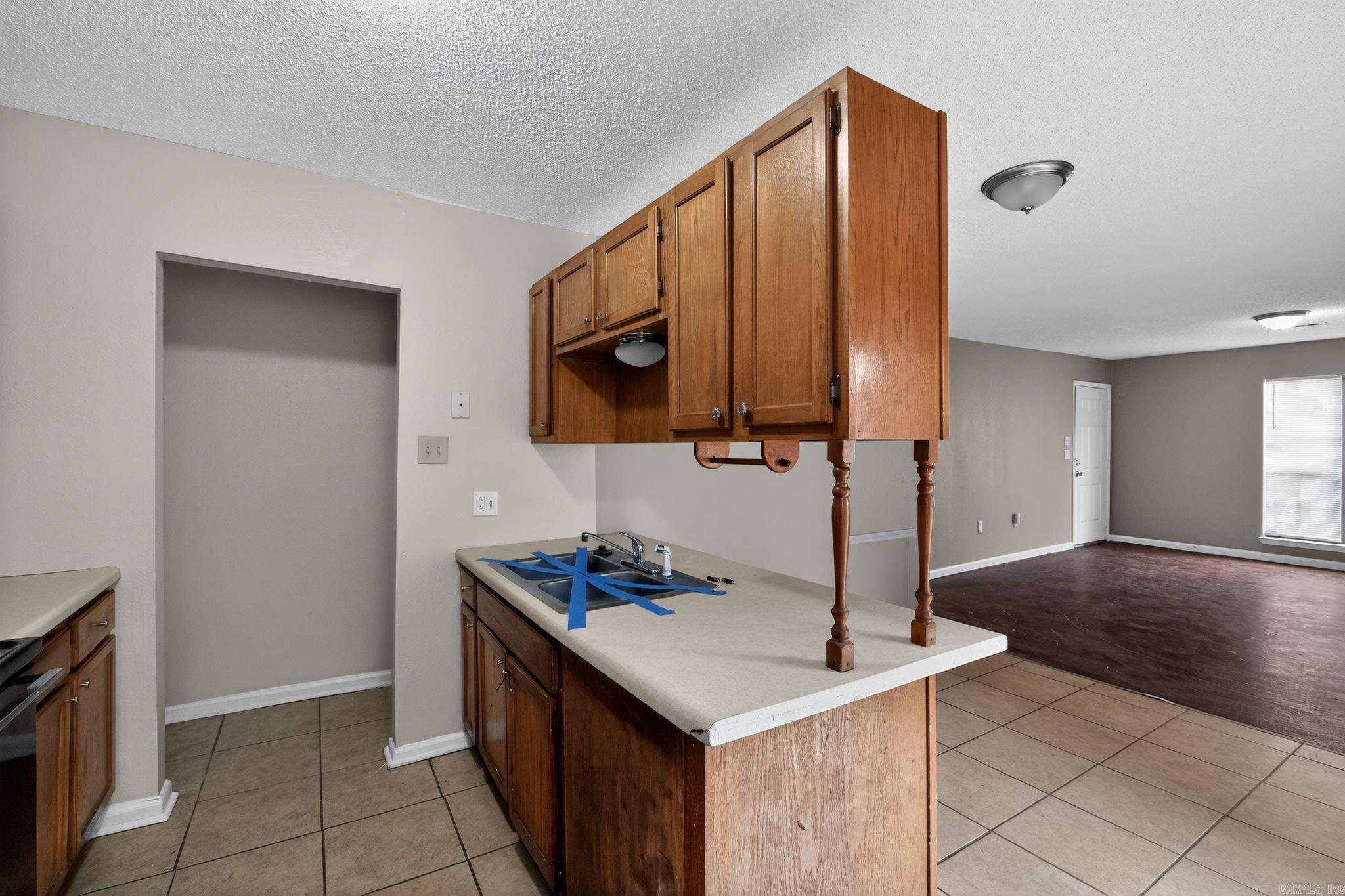 BARROW JOHN - Residential