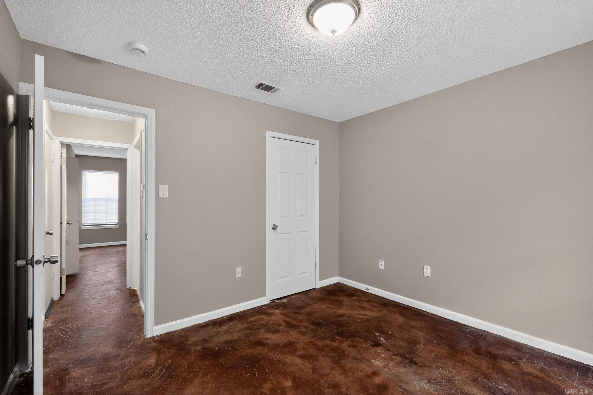 BARROW JOHN - Residential