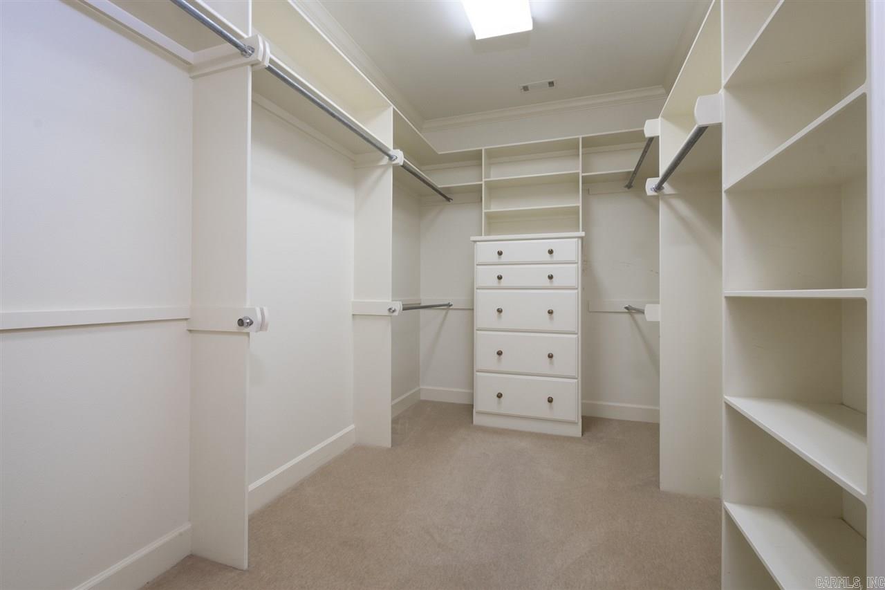 CHENAL DOWNS - Residential