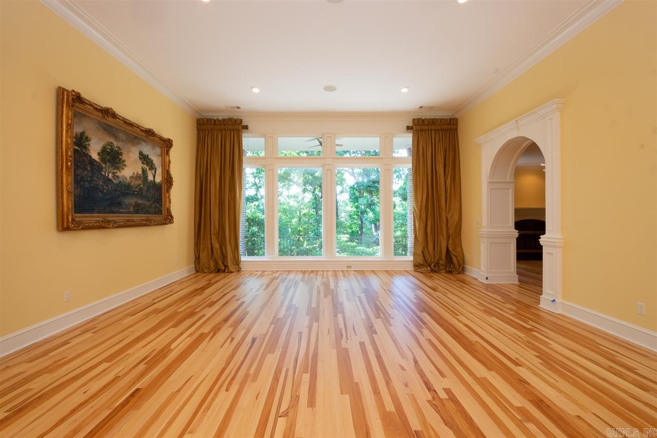 CHENAL DOWNS - Residential