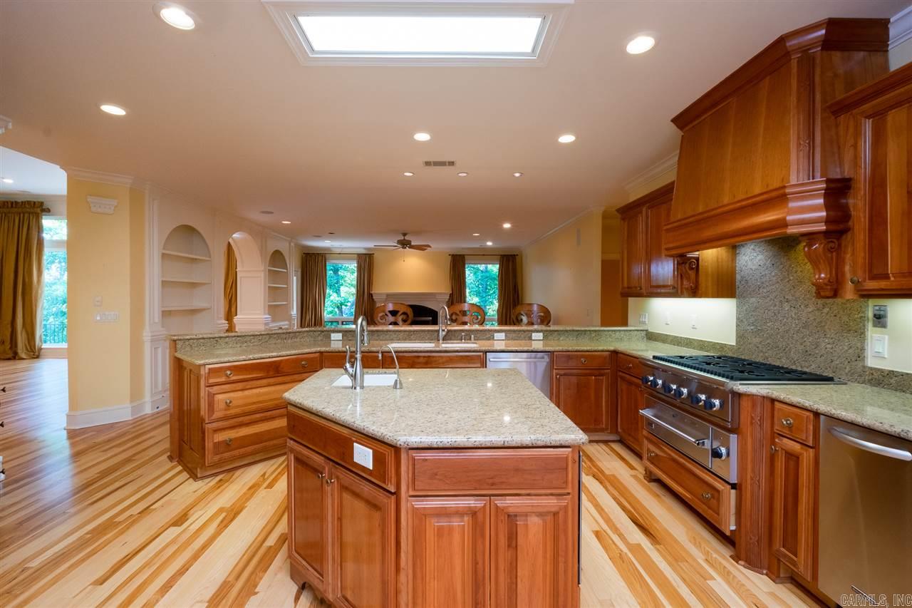 CHENAL DOWNS - Residential