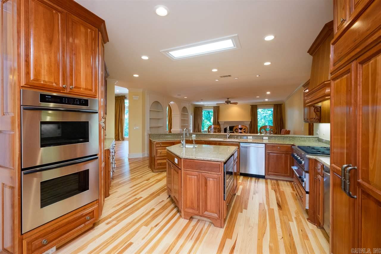 CHENAL DOWNS - Residential