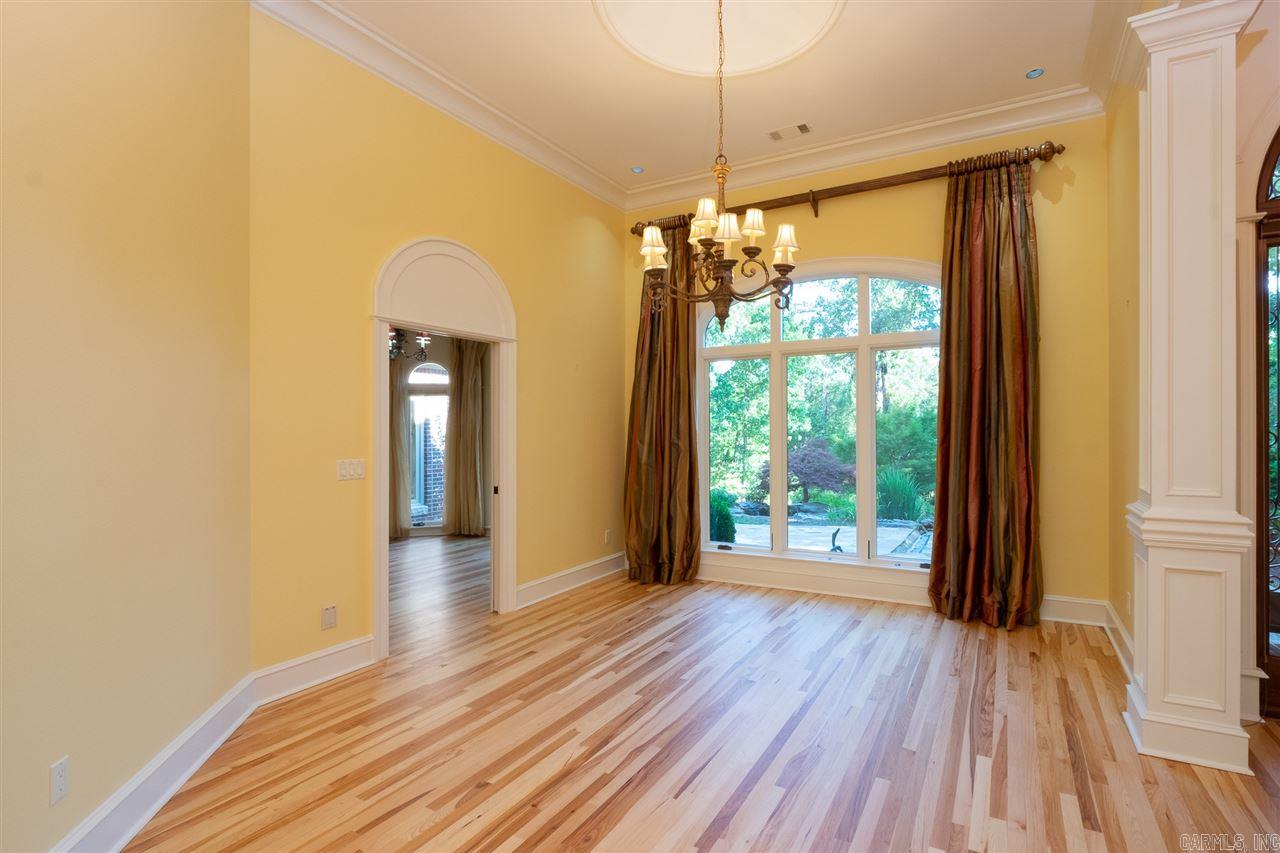 CHENAL DOWNS - Residential