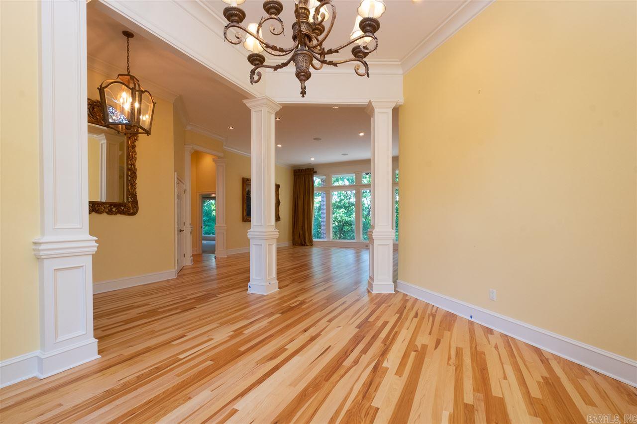 CHENAL DOWNS - Residential