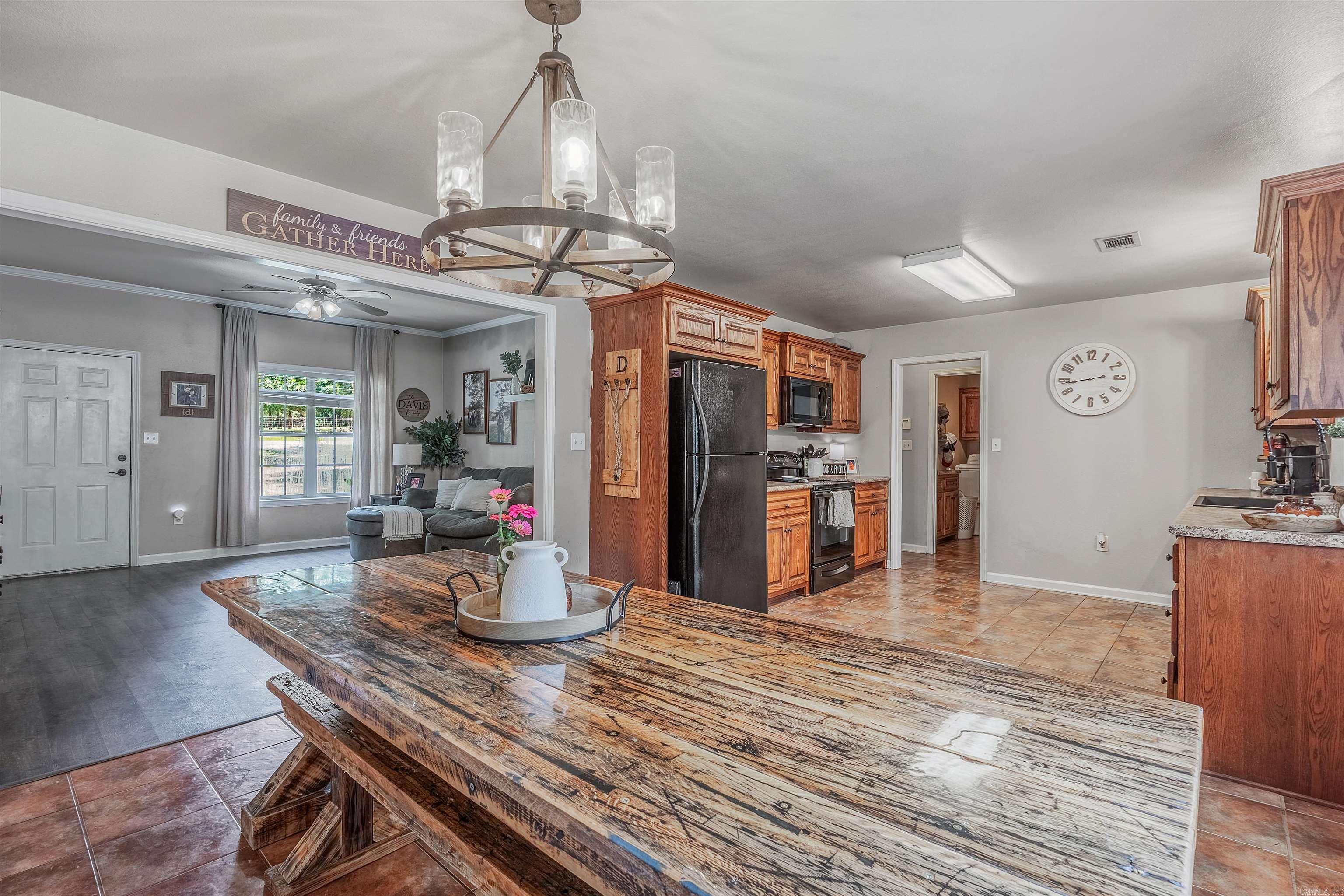 CALDWELL FARMS - Residential