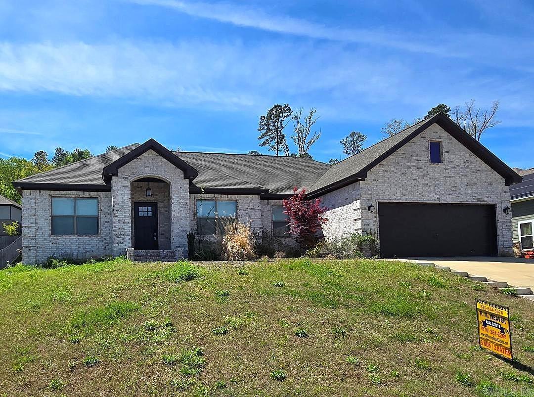 RIVERWOODS ESTATES PHASE TWO - Residential