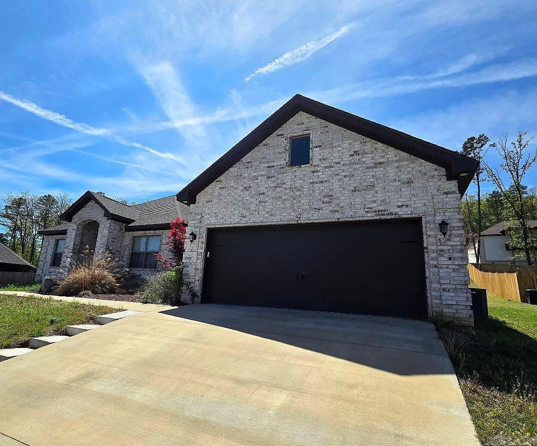 RIVERWOODS ESTATES PHASE TWO - Residential