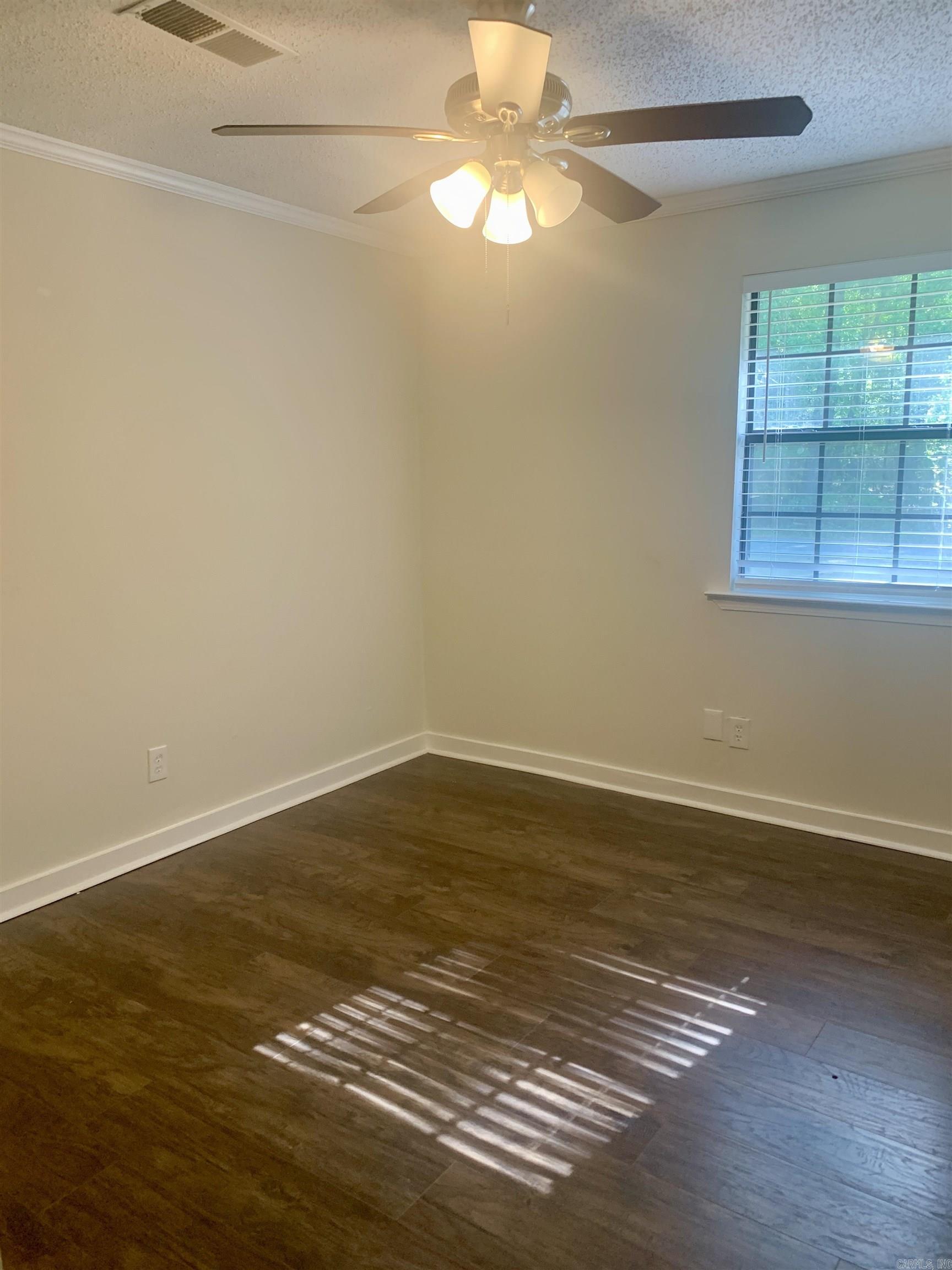 TIFFANY MANOR - Residential