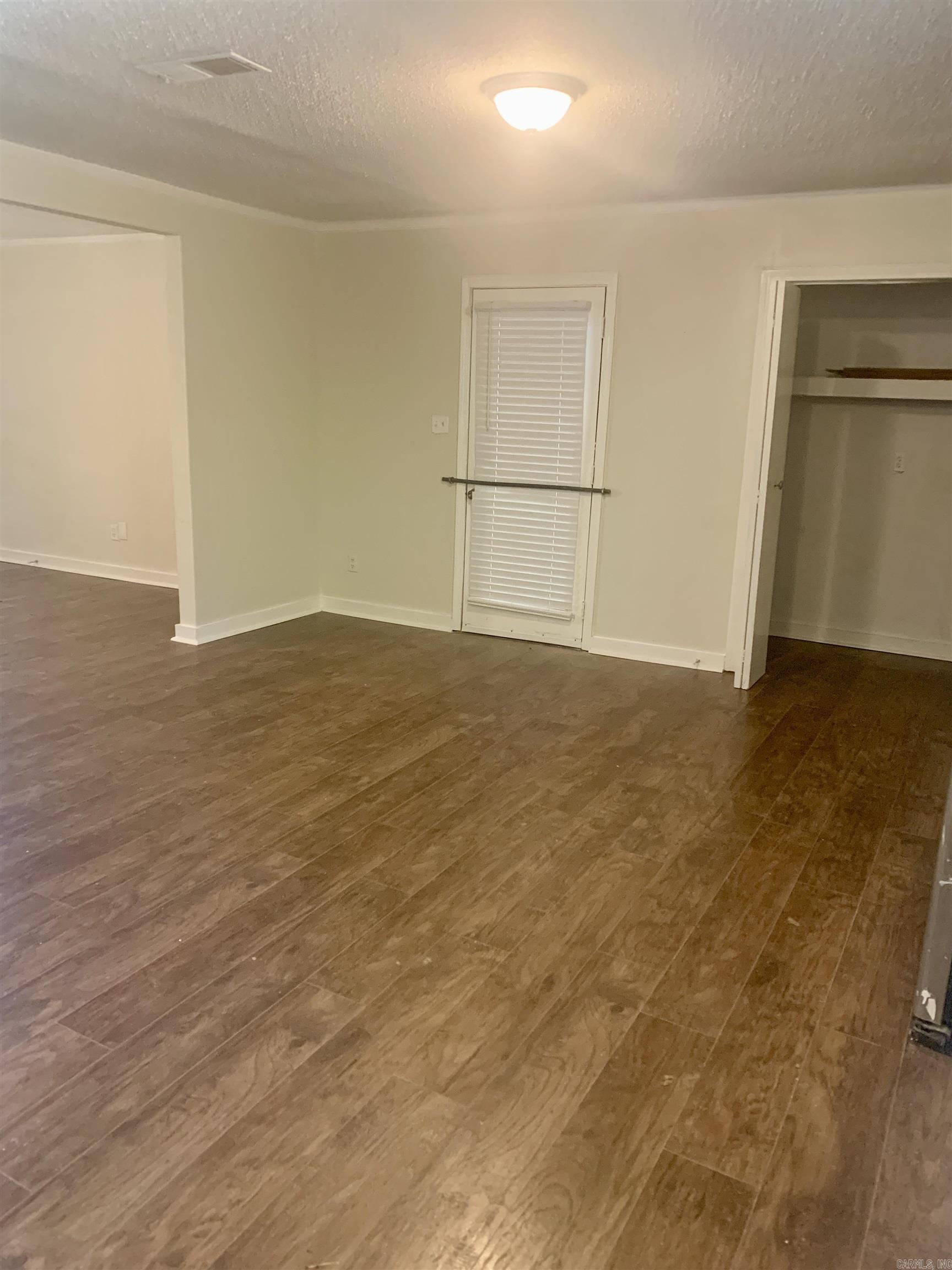 TIFFANY MANOR - Residential