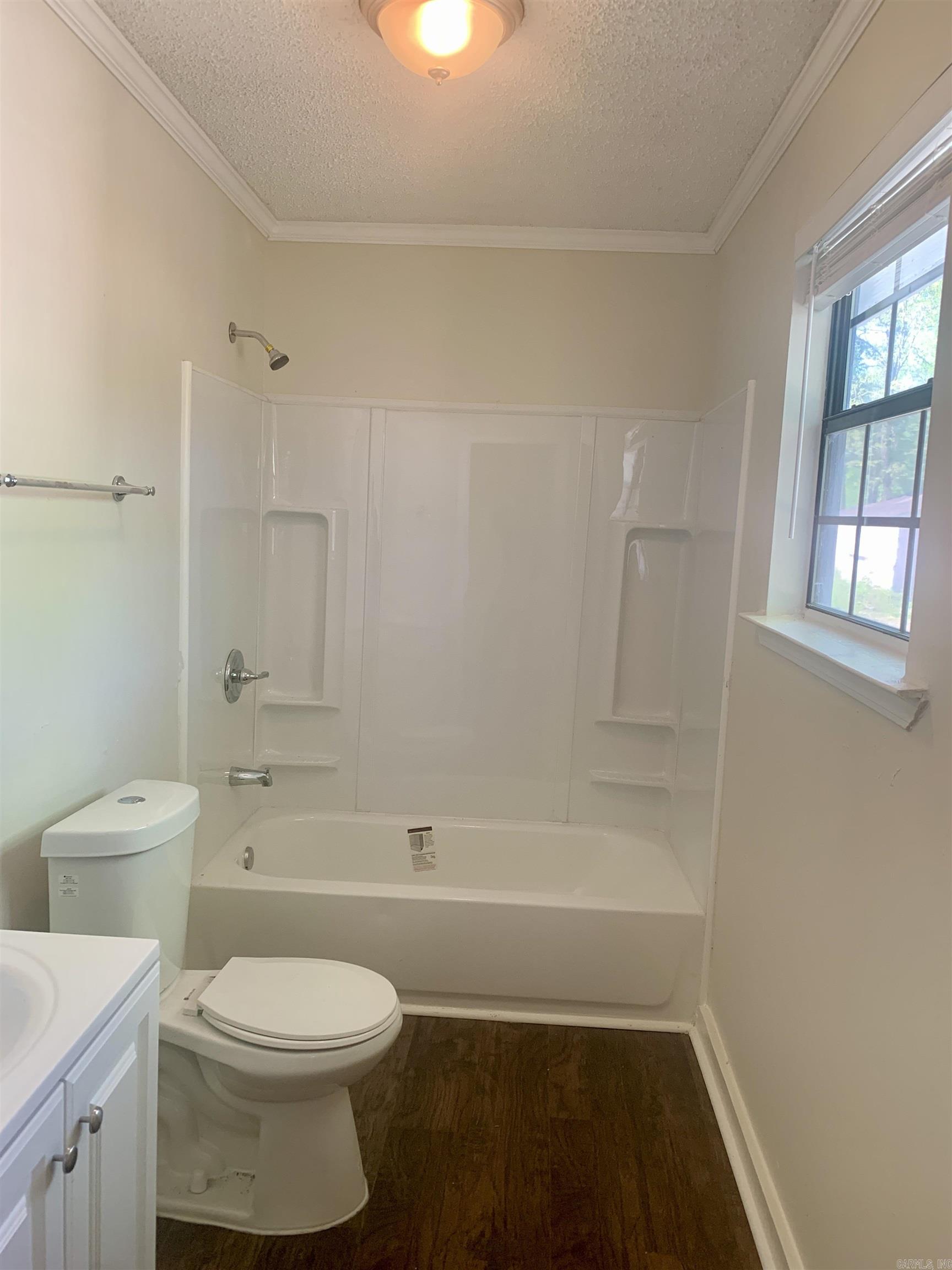 TIFFANY MANOR - Residential